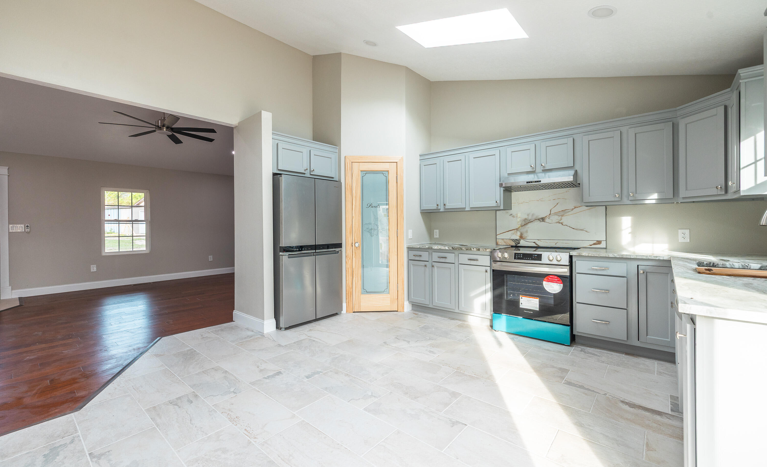 16719 Holland Drive Property Photo 9