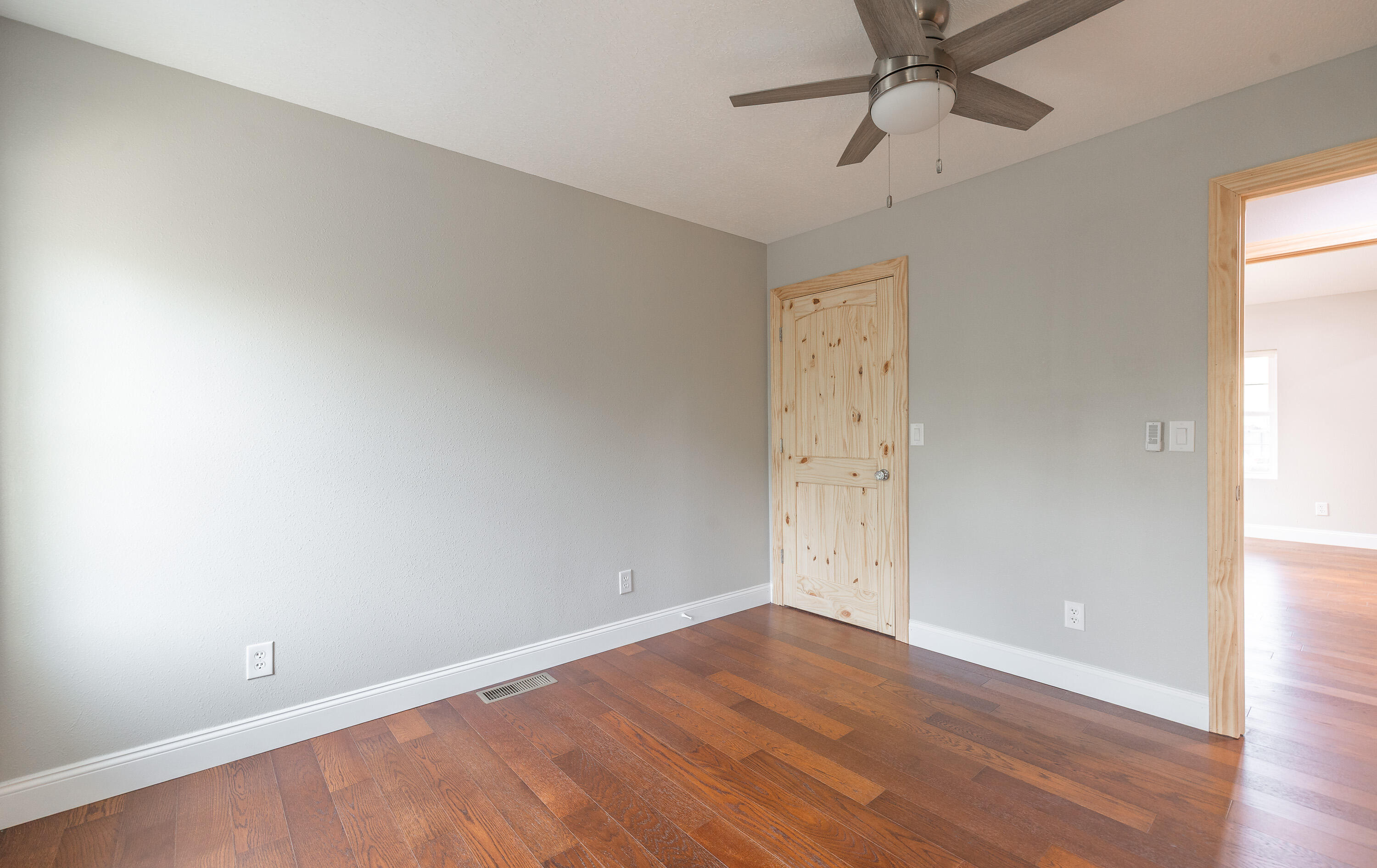 16719 Holland Drive Property Photo 21