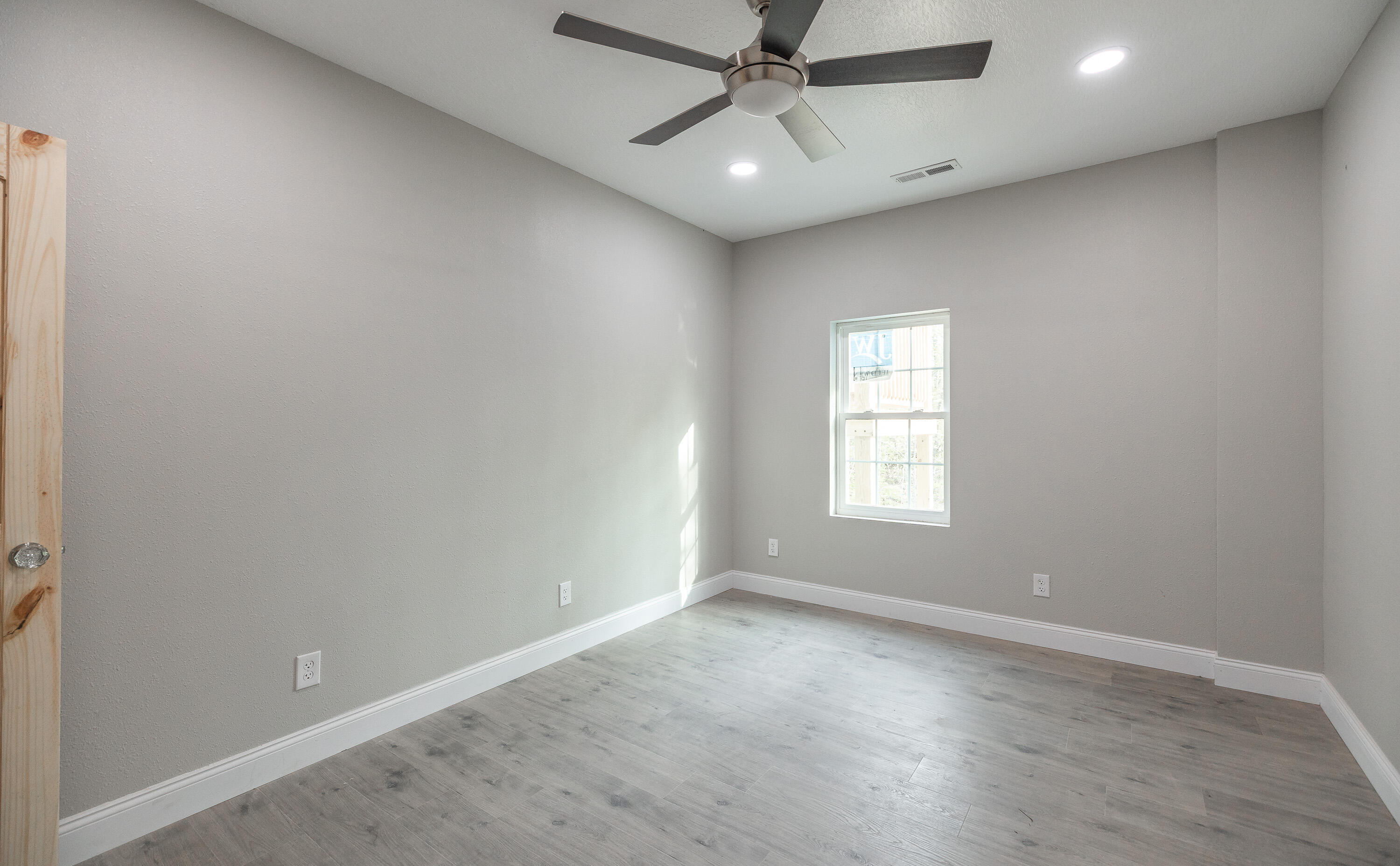 16719 Holland Drive Property Photo 27