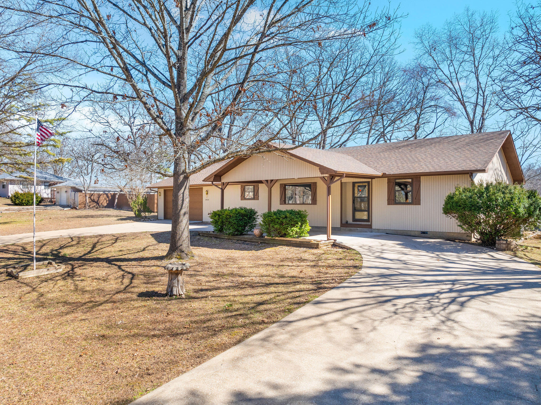 28320 Fox Hollow Drive Property Photo