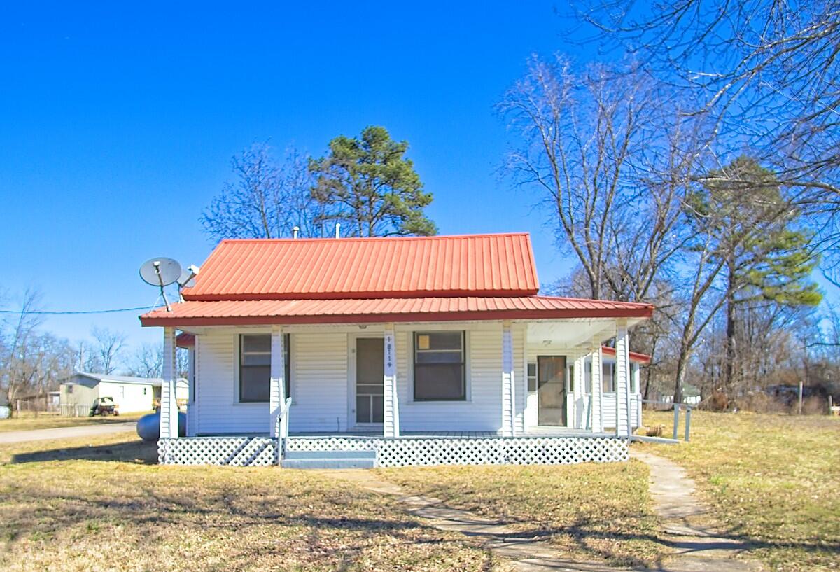 18119 Sallee Street Property Photo