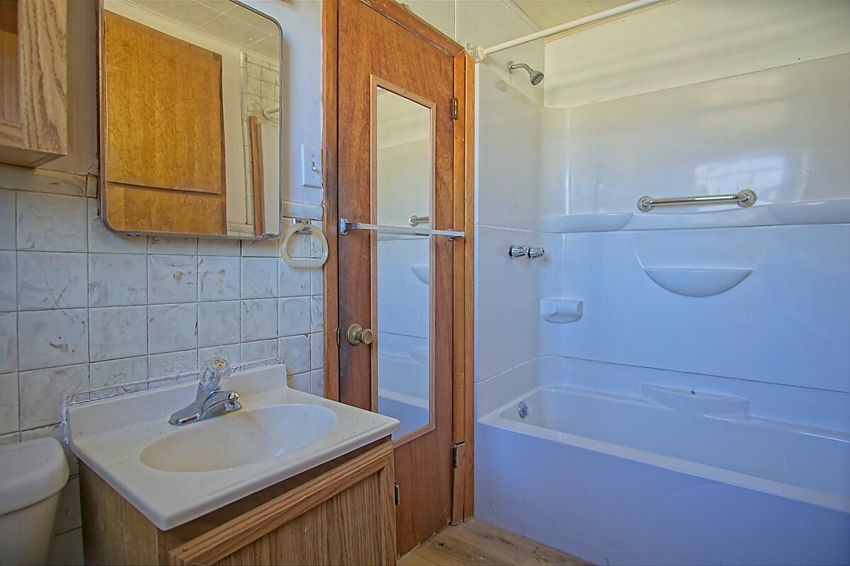 18119 Sallee Street Property Photo 17