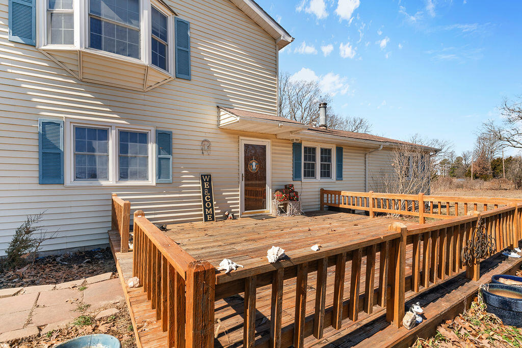 11589 Highway 5 Property Photo 4