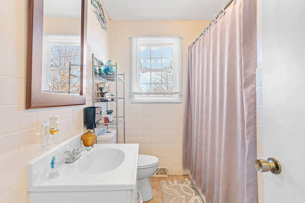 11589 Highway 5 Property Photo 18