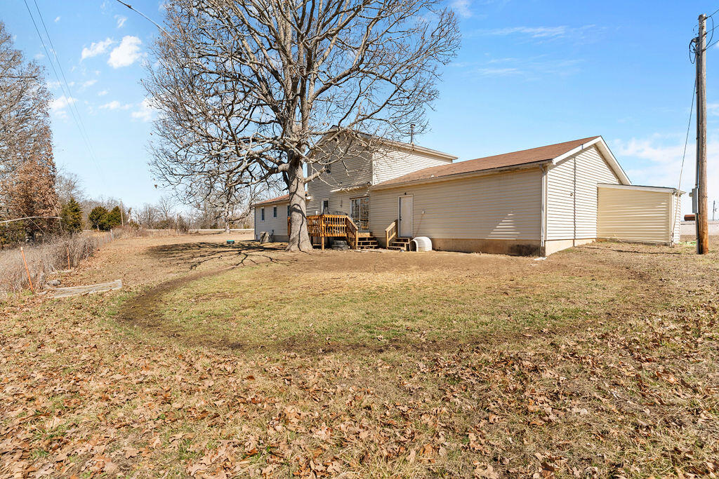 11589 Highway 5 Property Photo 28