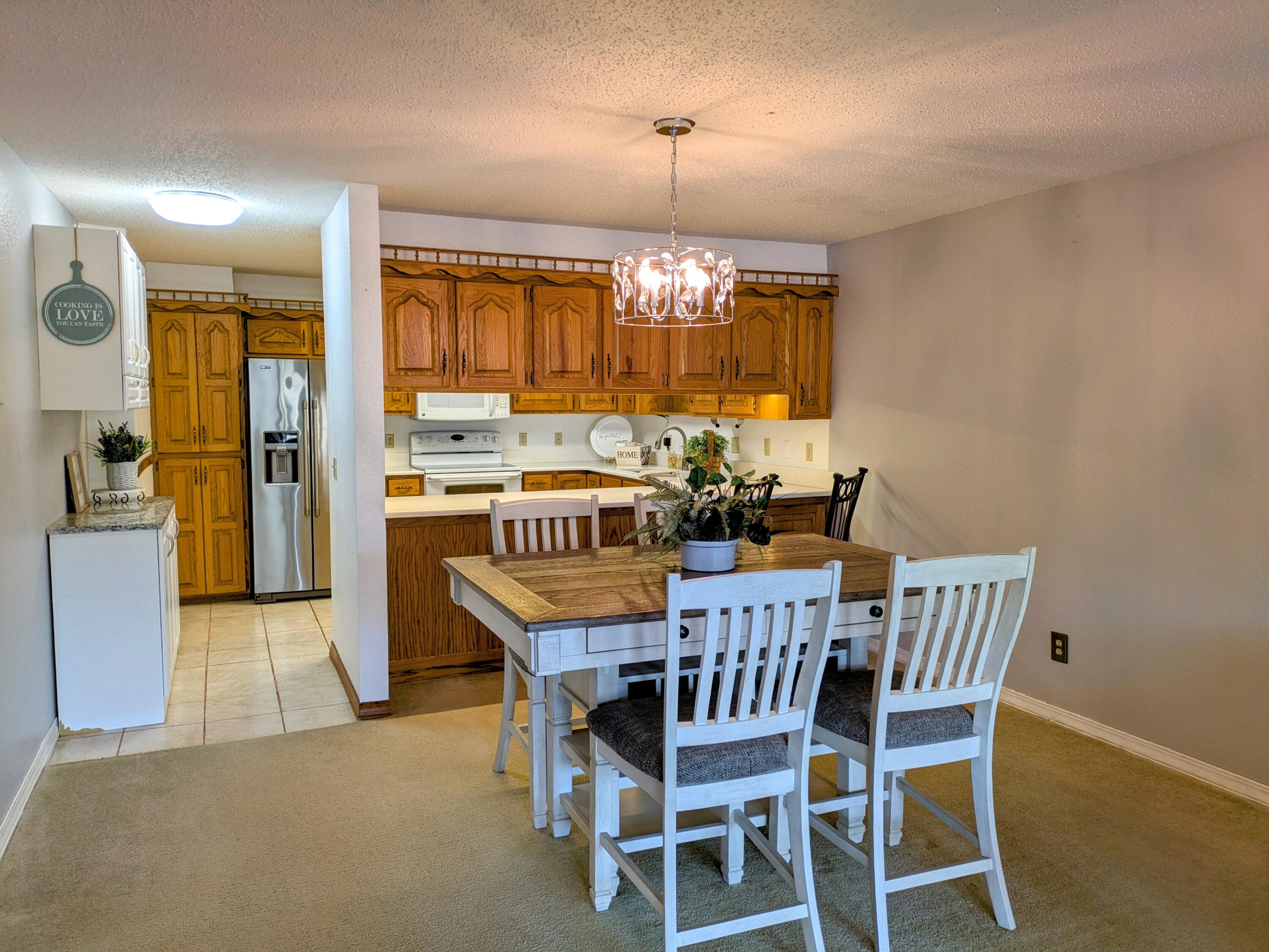 150 Sunken Forest Dr. 8-206 Property Photo 7
