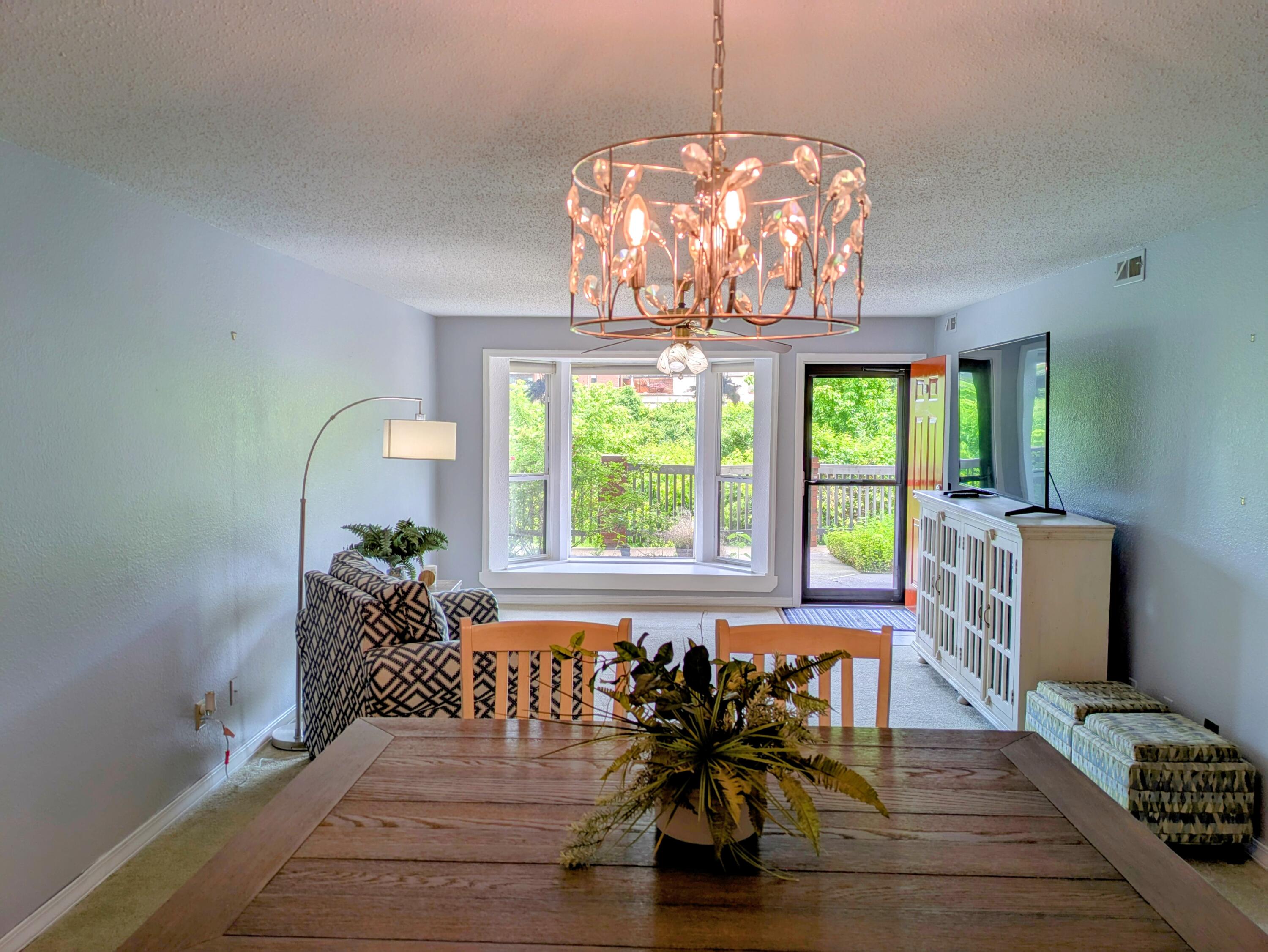 150 Sunken Forest Dr. 8-206 Property Photo 14