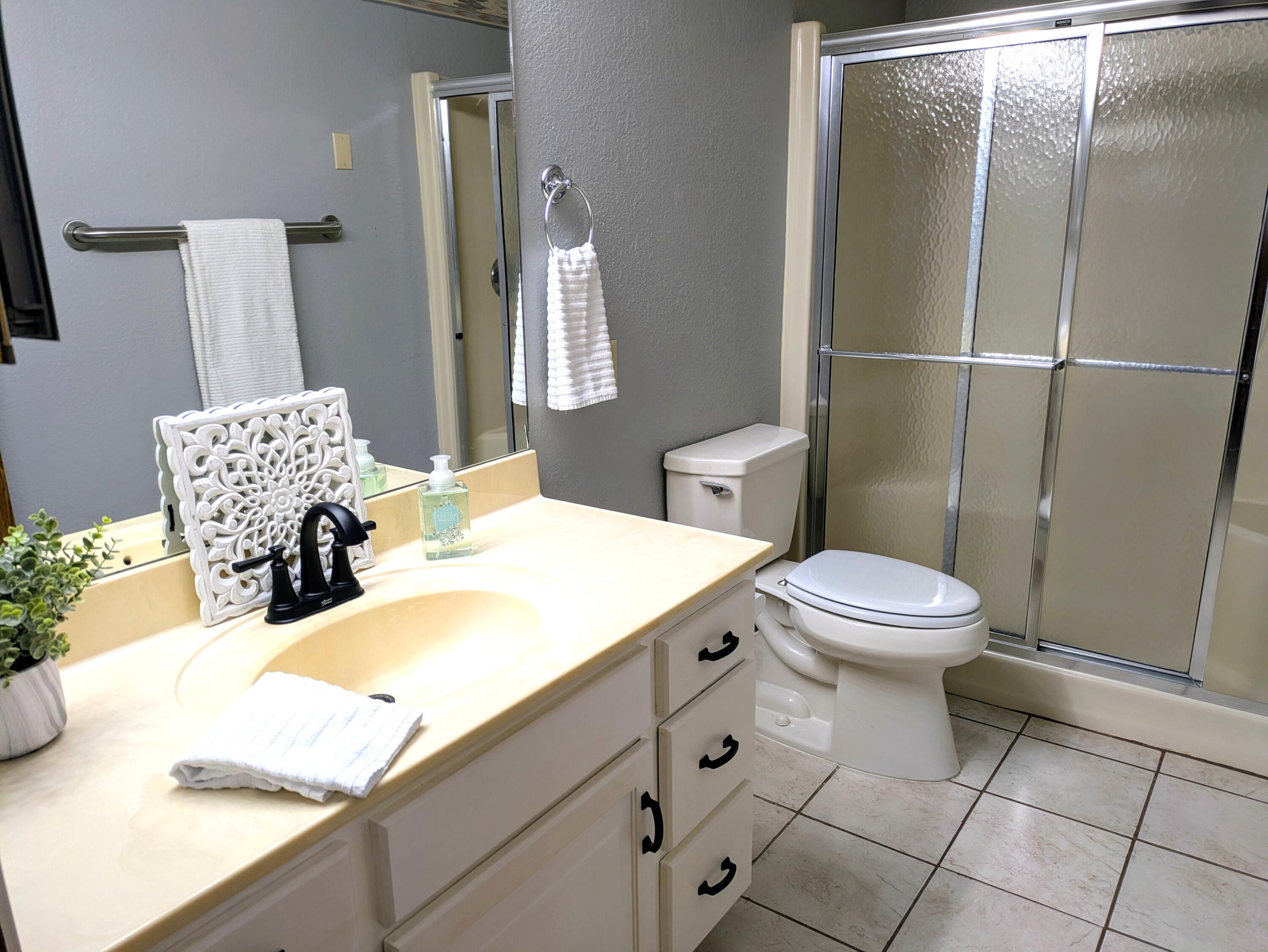 150 Sunken Forest Dr. 8-206 Property Photo 34