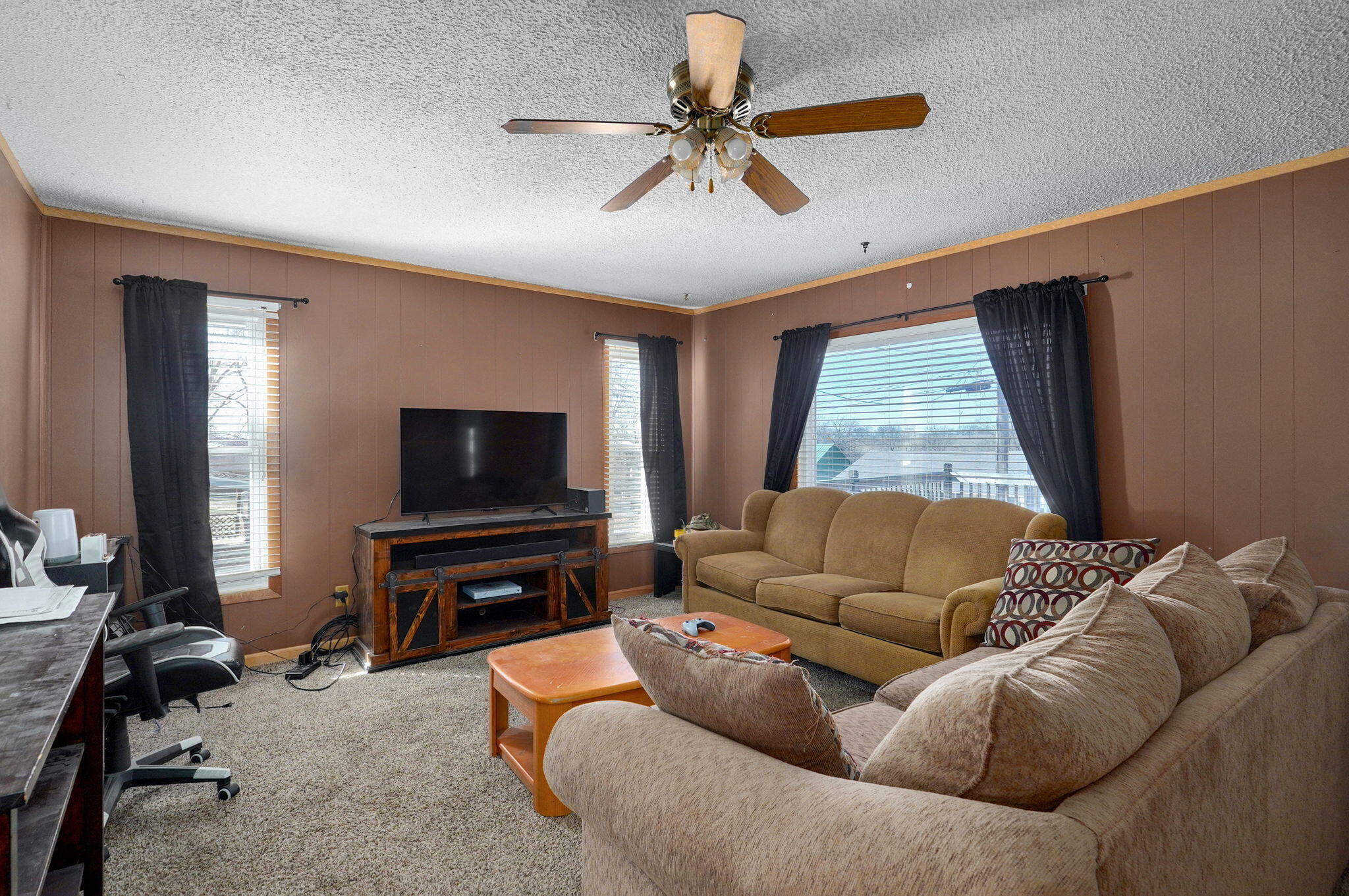 4140 South Hooper Avenue Property Photo 6