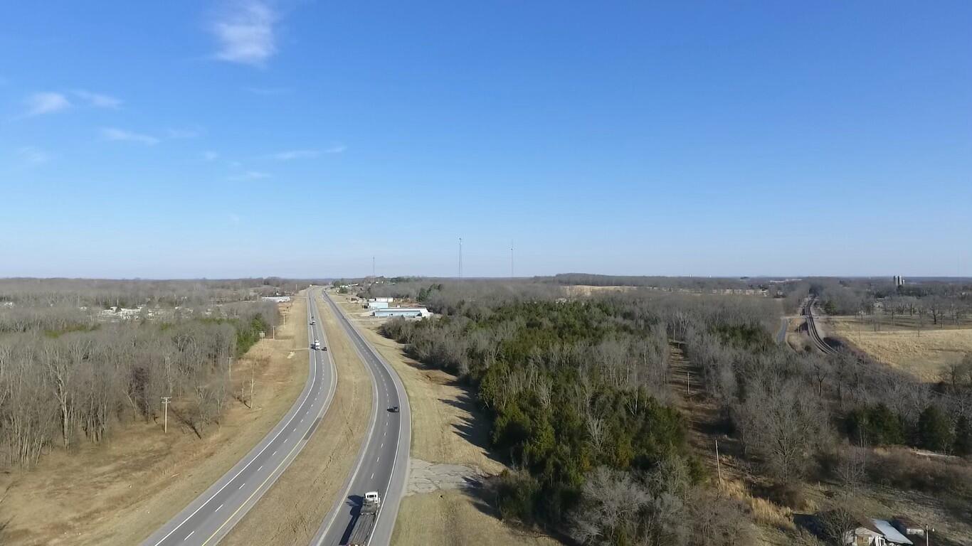 000 Us Highway 63 Property Photo 2