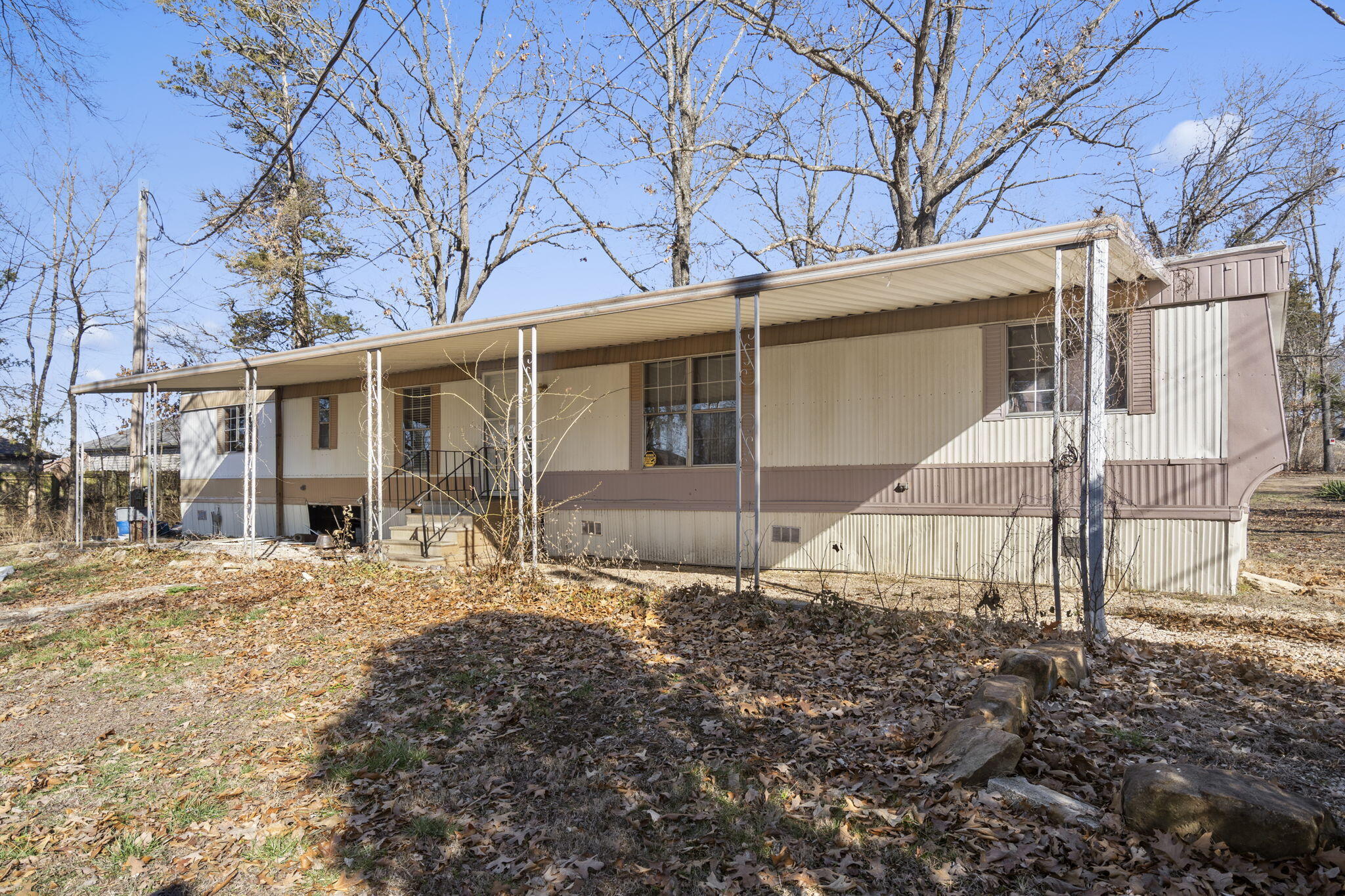 6034 Glenwood Drive Property Photo 2