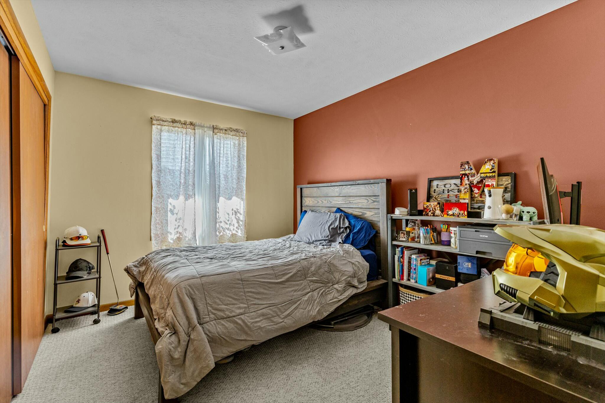 106 West College Street Property Photo 11