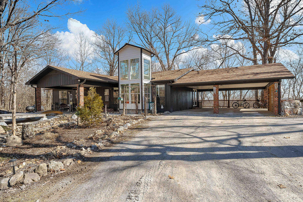 9223 State Highway 59 Property Photo