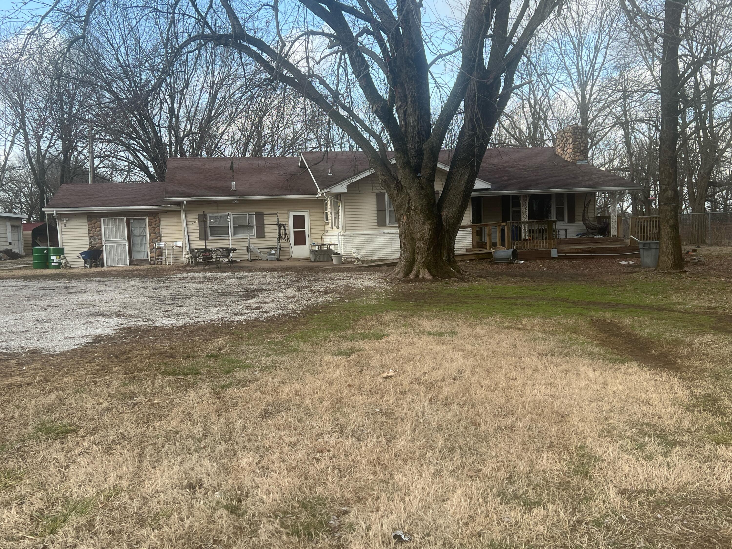 5849 Us Highway 60 Property Photo