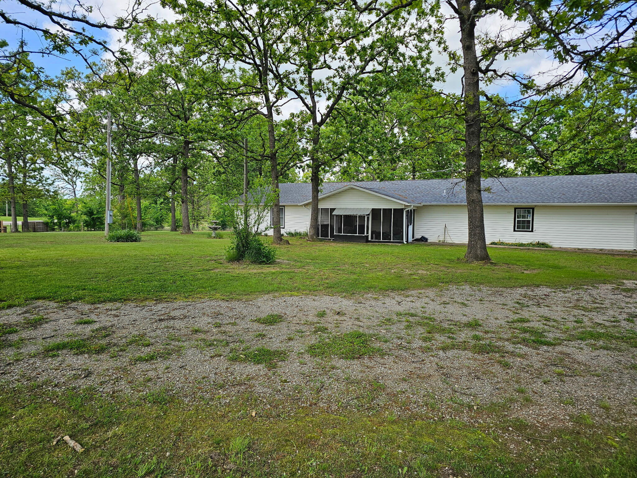 31932 Highway 5 Property Photo