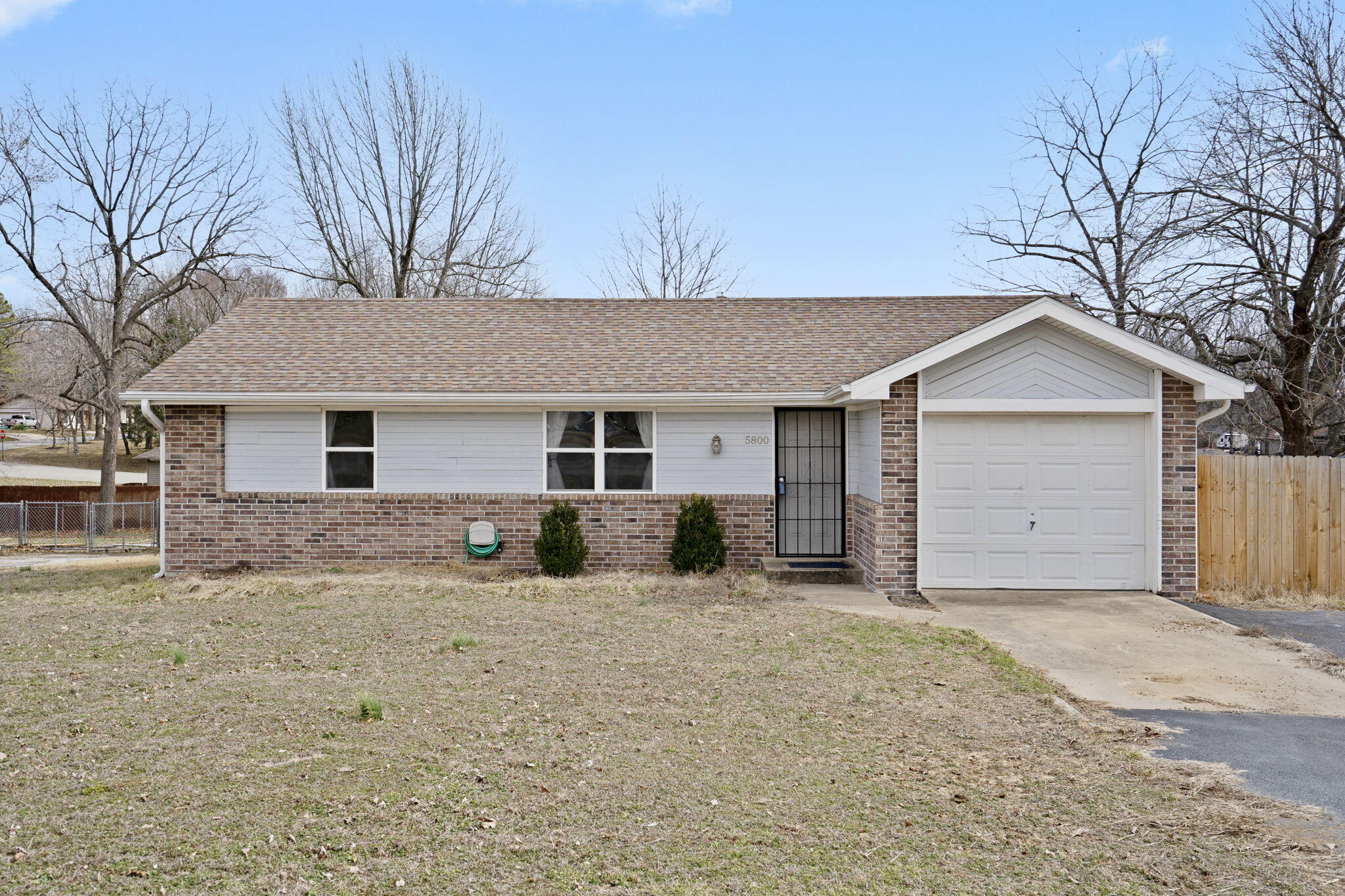 5800 South Lilac Lane Property Photo