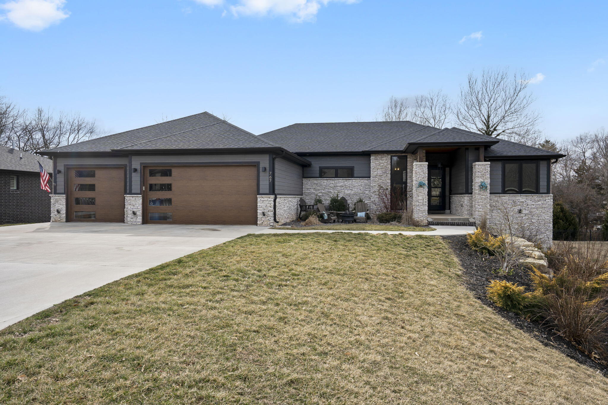 767 Thornridge Drive Property Photo 3