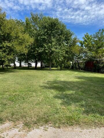 1844 North Weller Avenue Property Photo 1