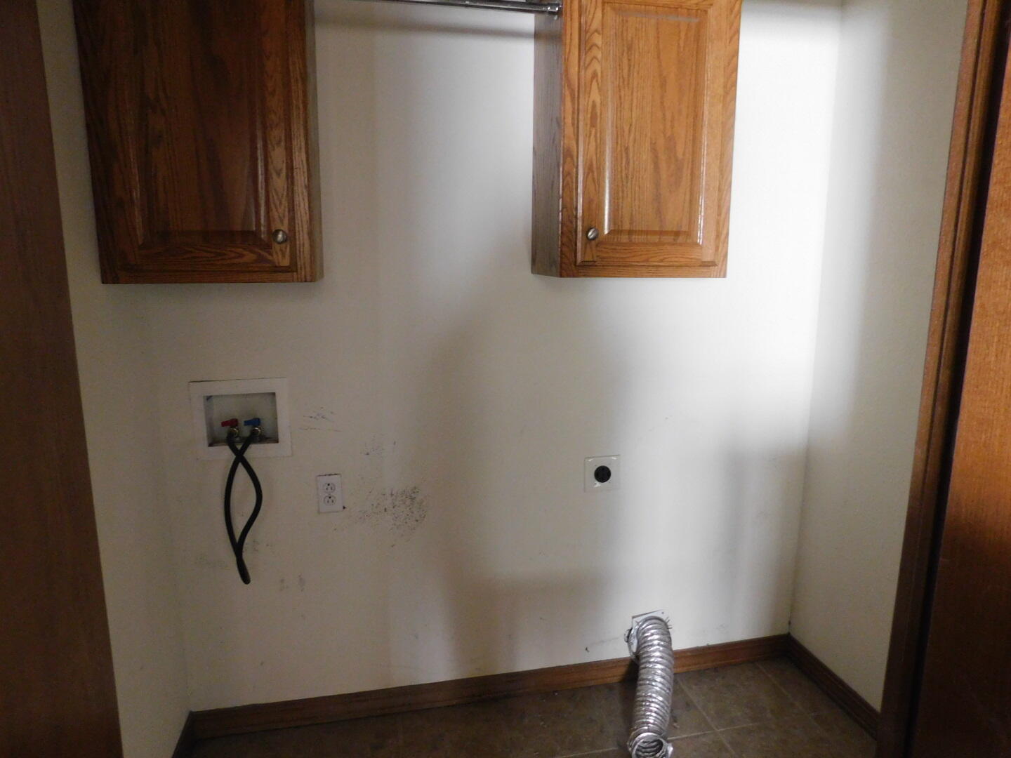 406 West Cale Property Photo 2