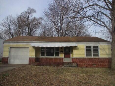 1937 South Weaver Avenue Property Photo