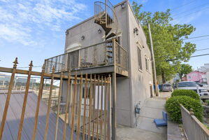 212 West Main Street Property Photo 14