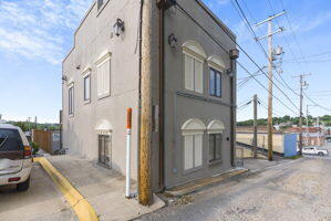 212 West Main Street Property Photo 16