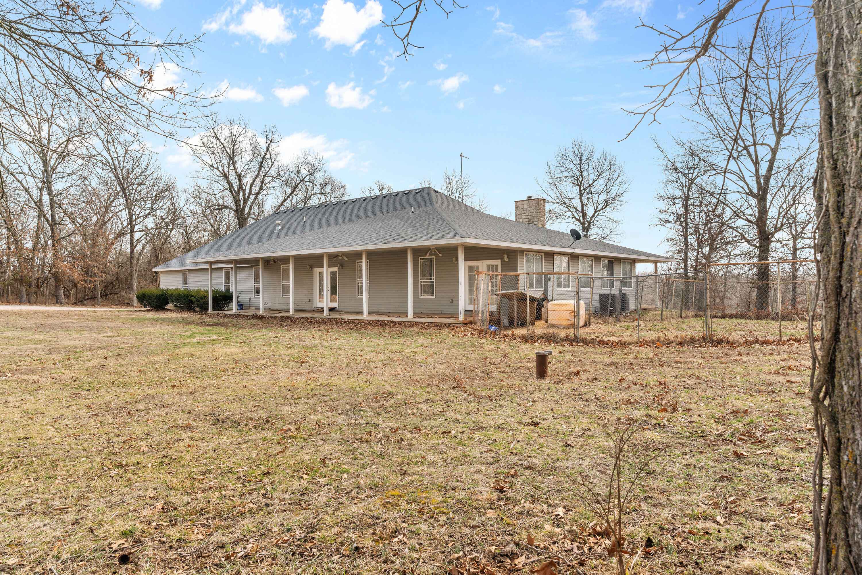 3542 West Farm Rd 60 Property Photo 2