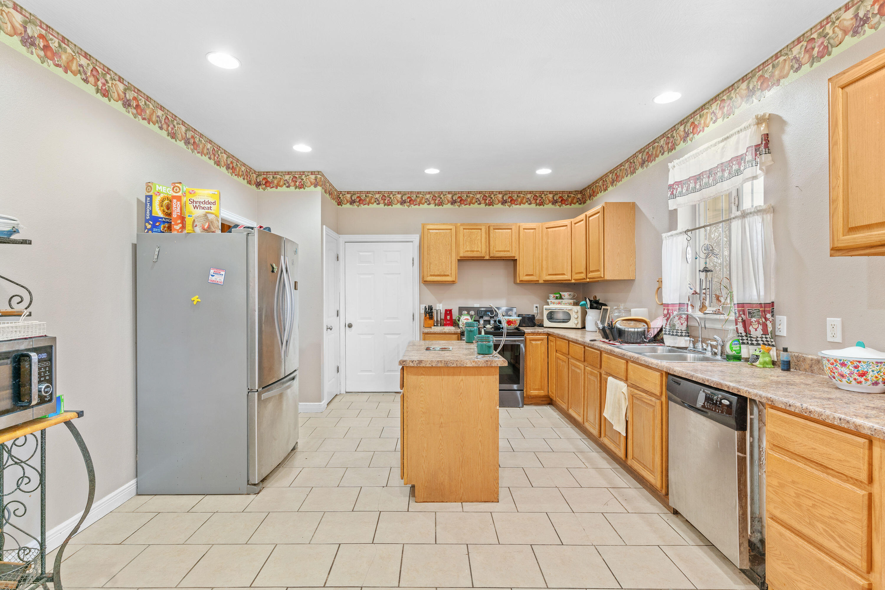 3542 West Farm Rd 60 Property Photo 7
