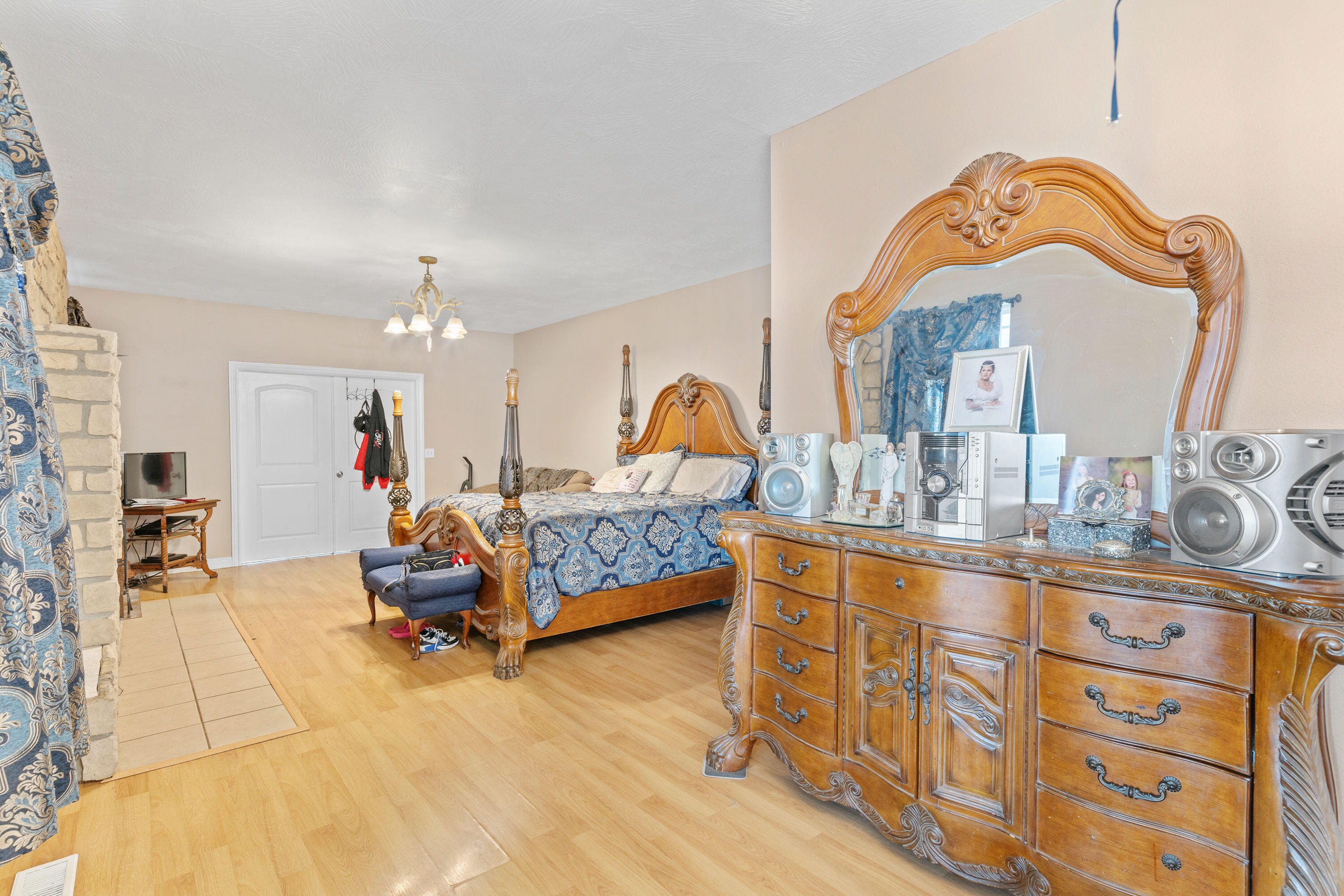 3542 West Farm Rd 60 Property Photo 14