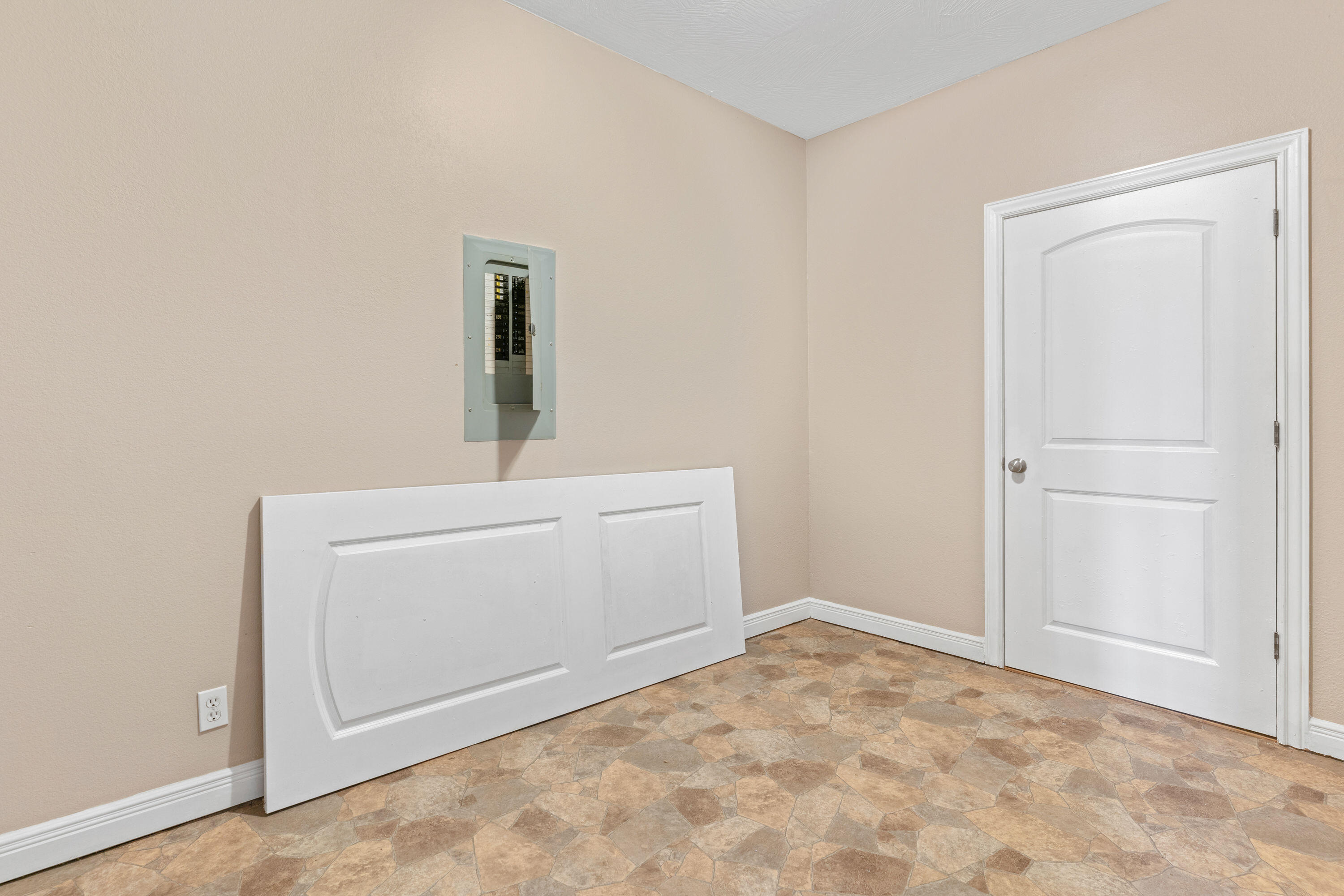 3542 West Farm Rd 60 Property Photo 22