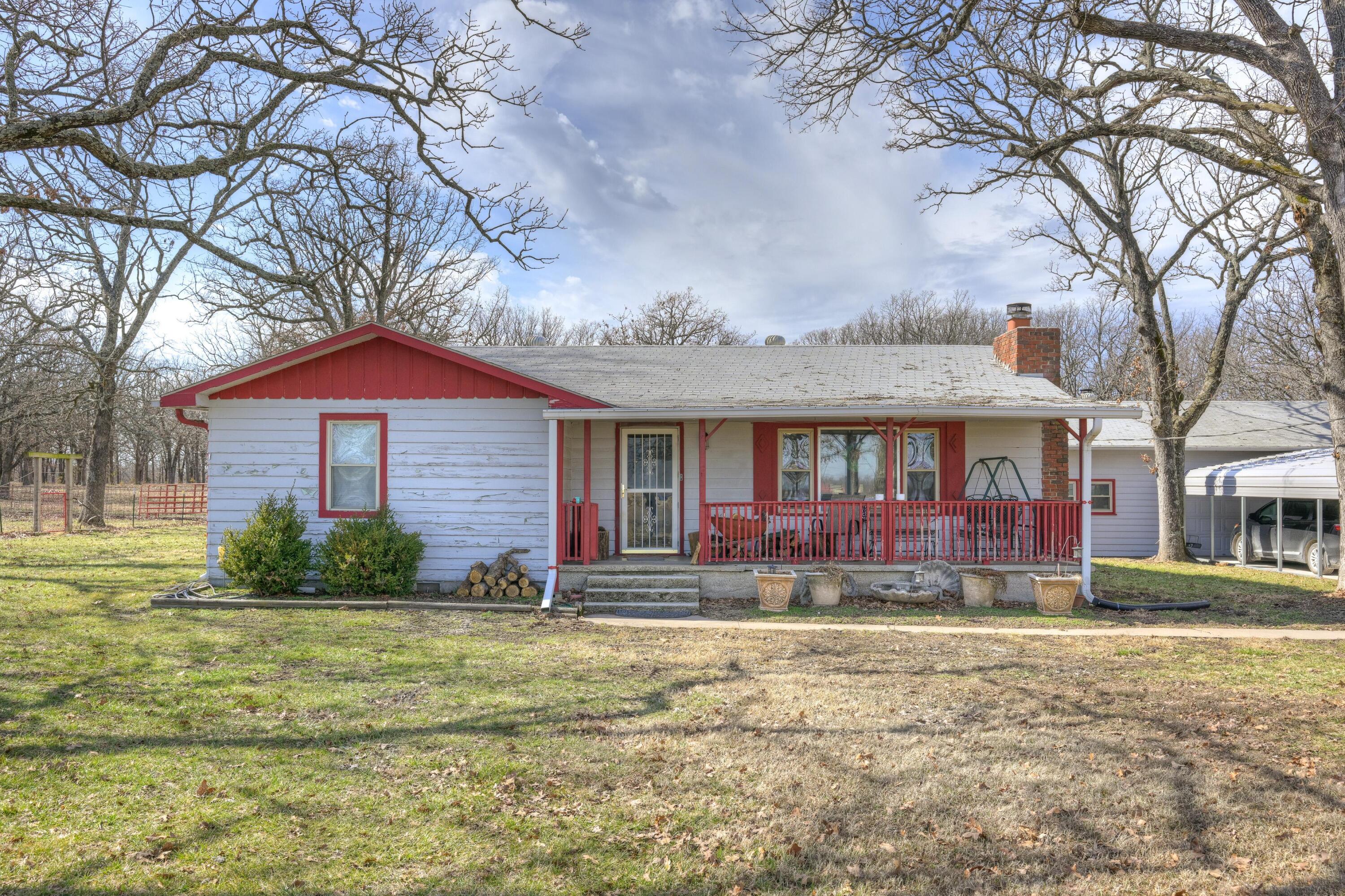 5460 Highway 43 Property Photo 2
