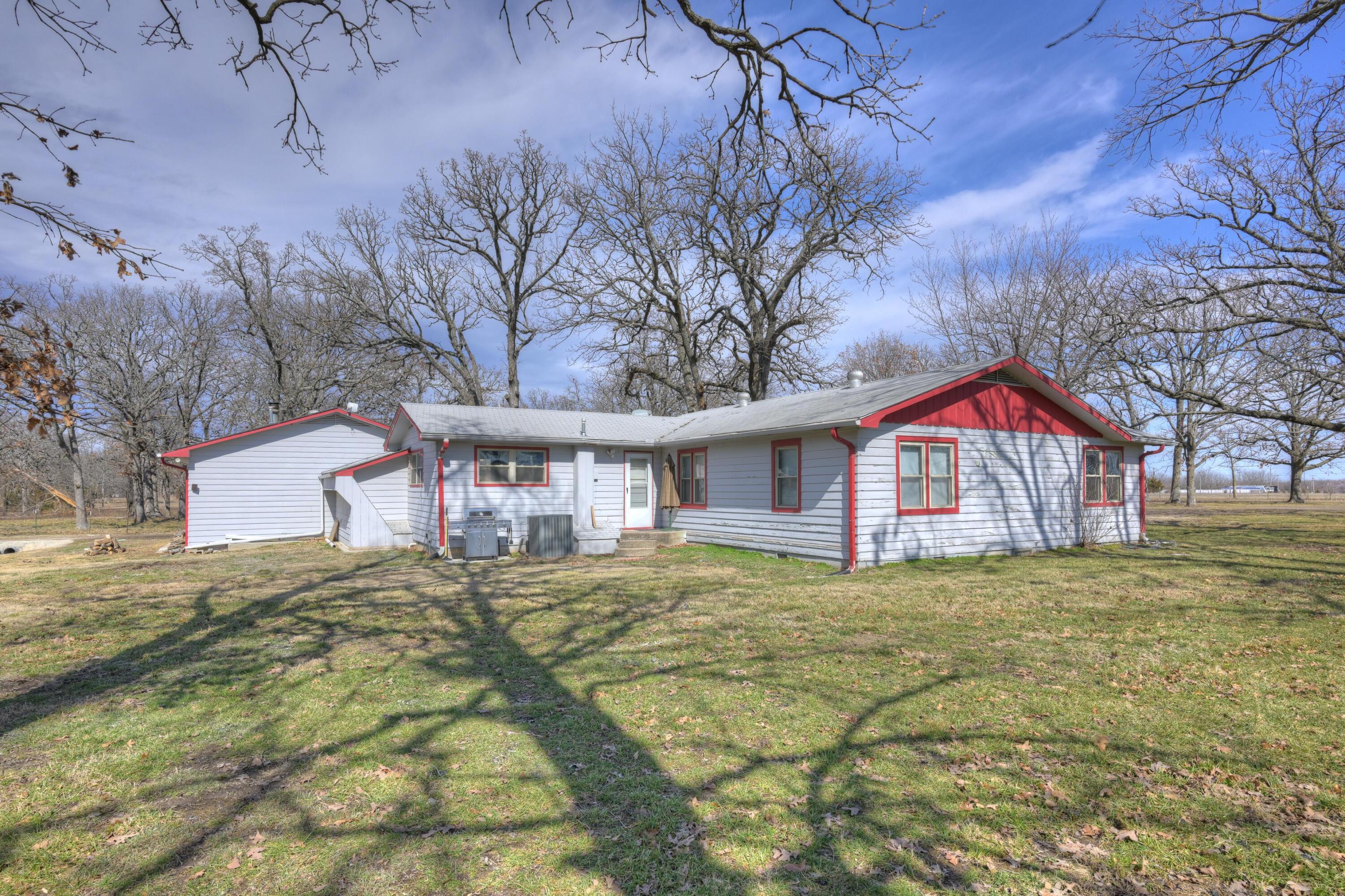 5460 Highway 43 Property Photo 6