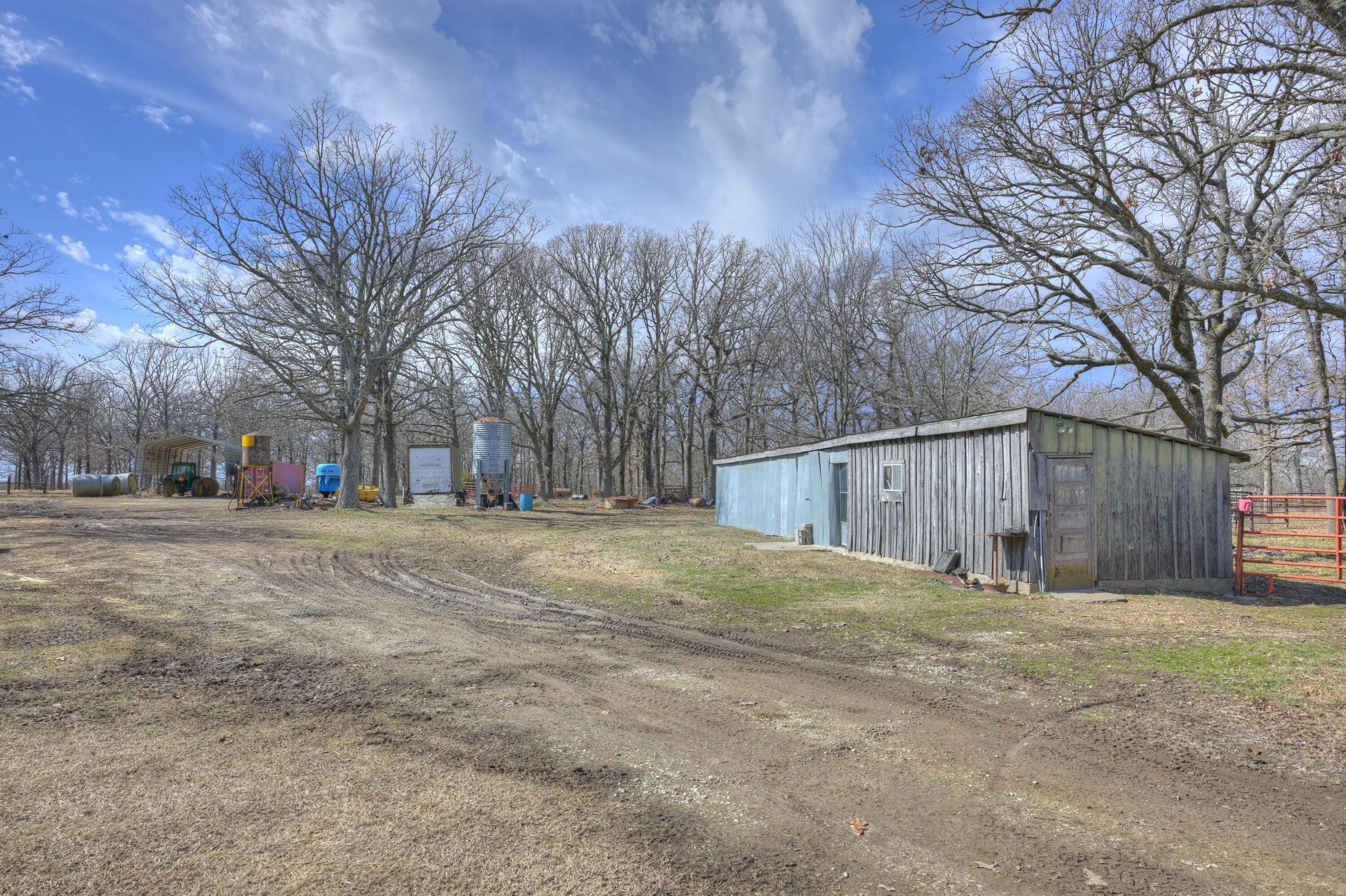 5460 Highway 43 Property Photo 8