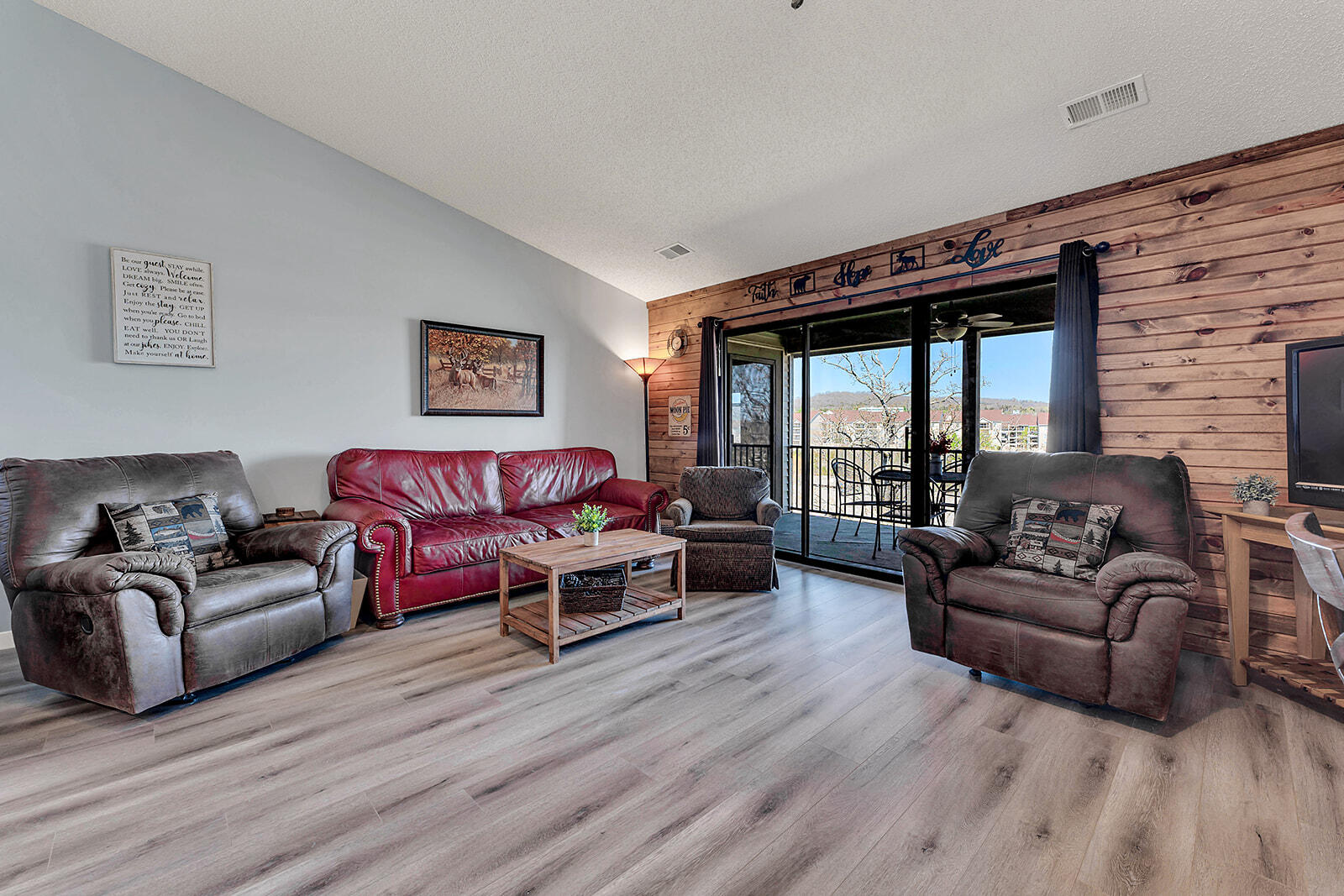 133 Troon Drive Property Photo 4