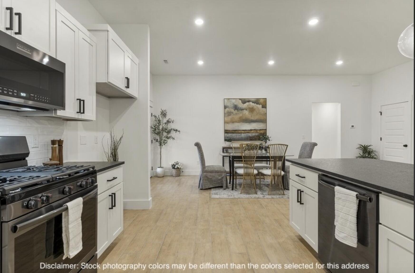 5225 South April Court Property Photo 8