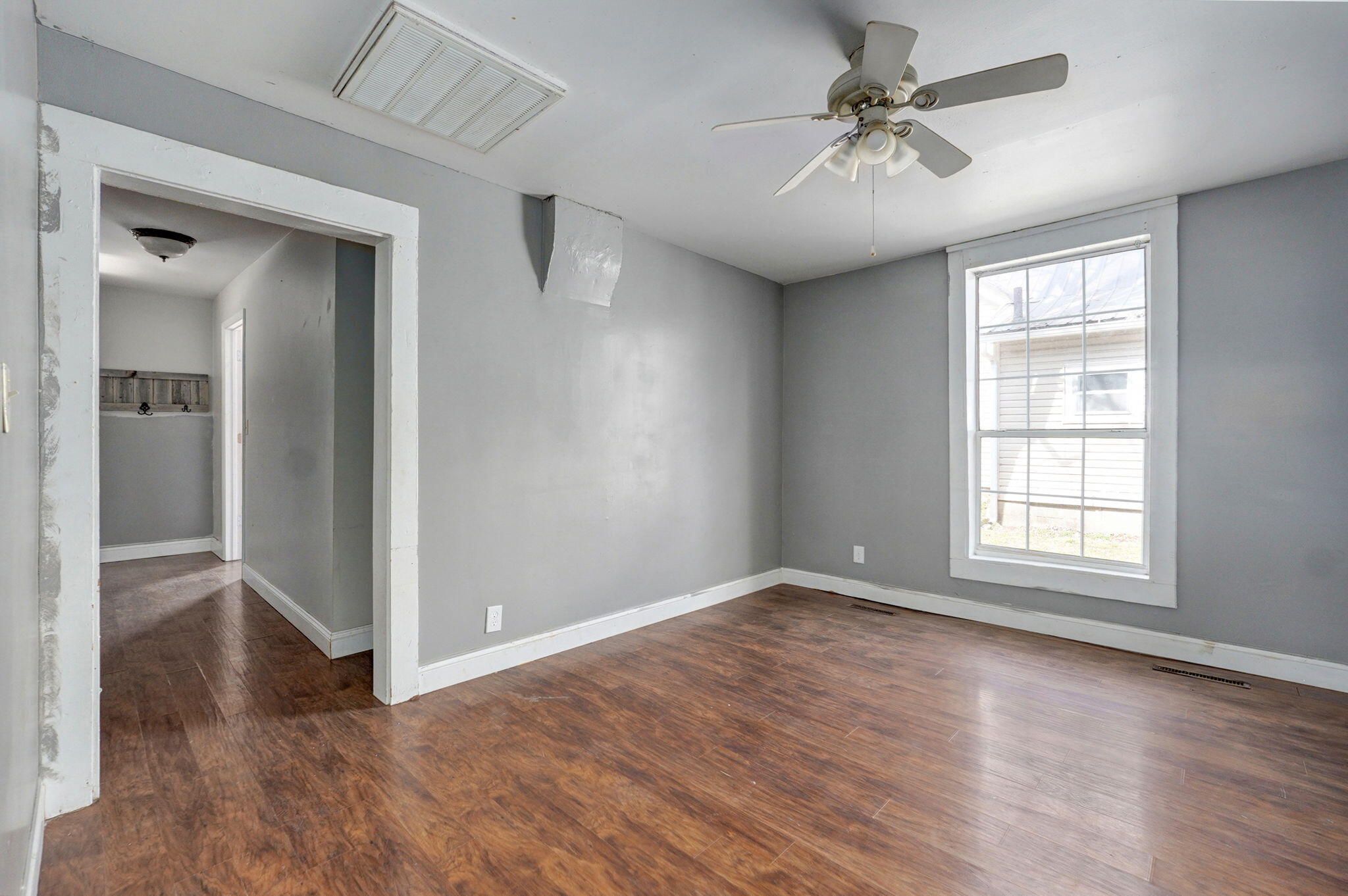 1534 North Irving Avenue Property Photo 5