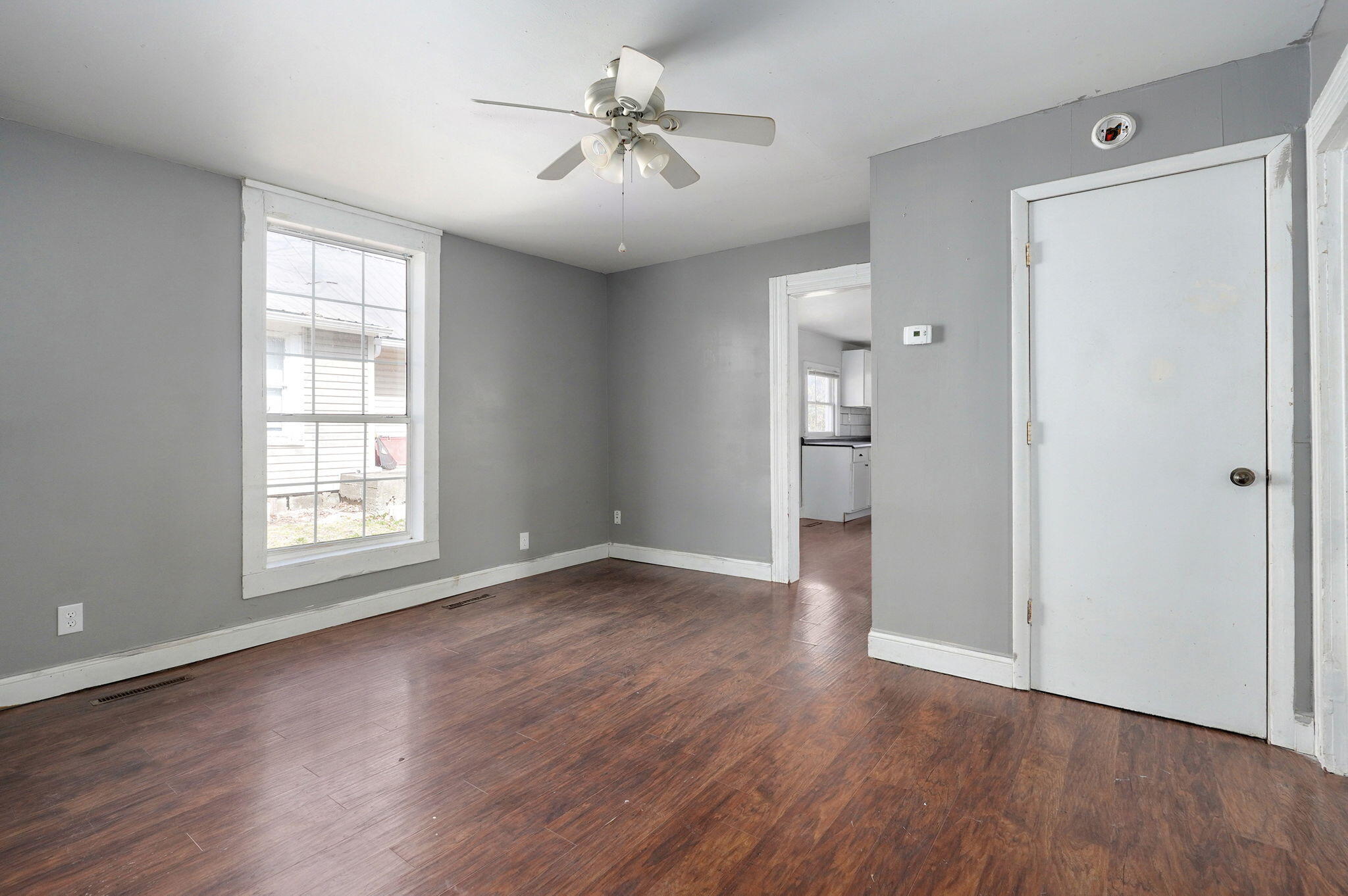 1534 North Irving Avenue Property Photo 11