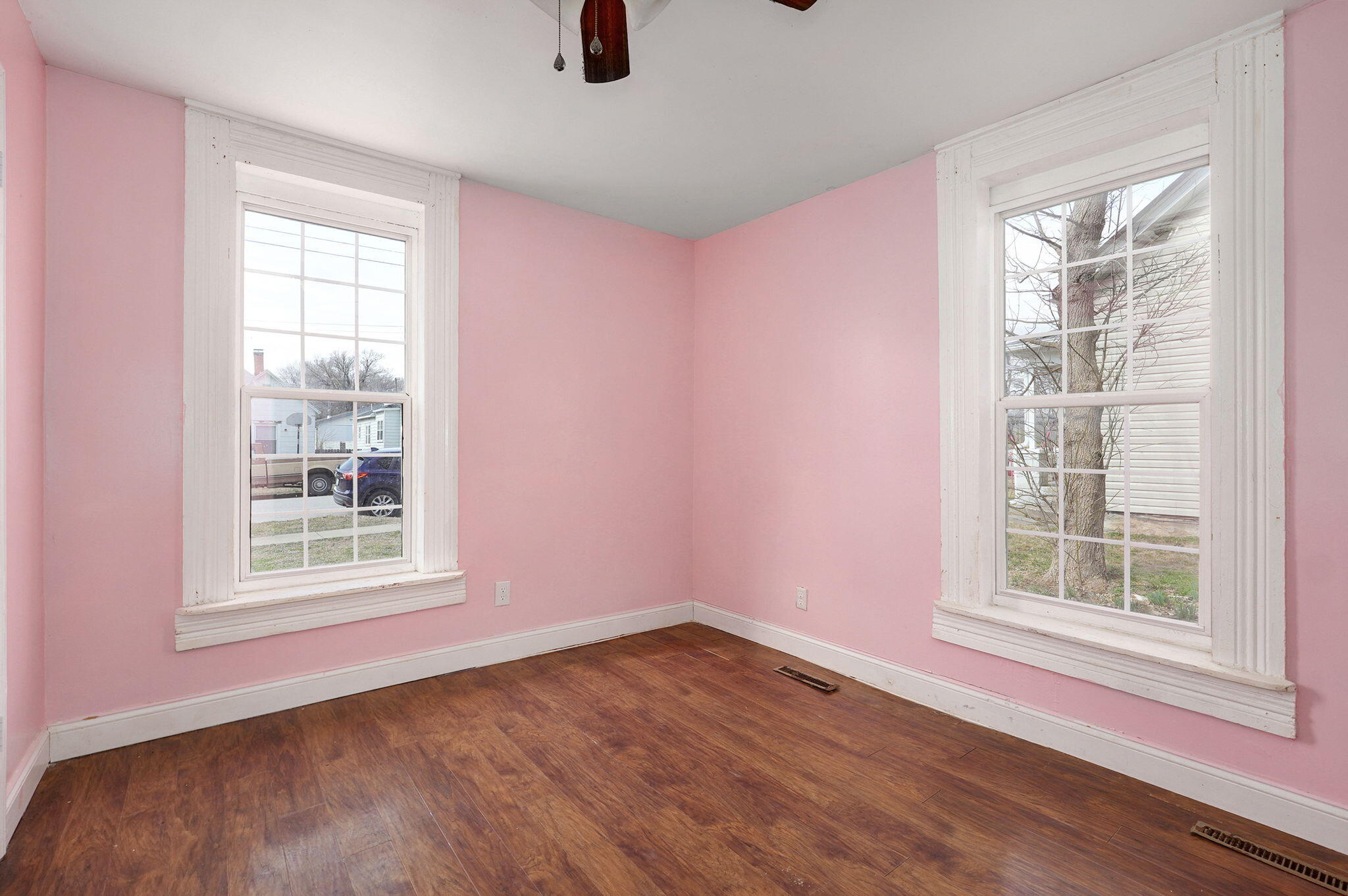 1534 North Irving Avenue Property Photo 14