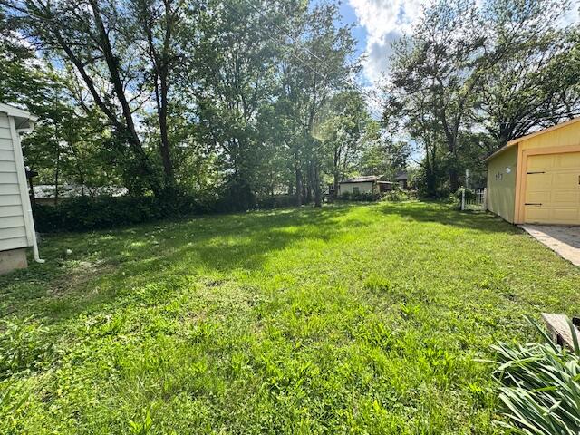 1875 North Main Avenue Property Photo 3
