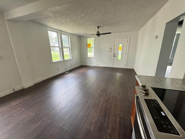 1875 North Main Avenue Property Photo 7