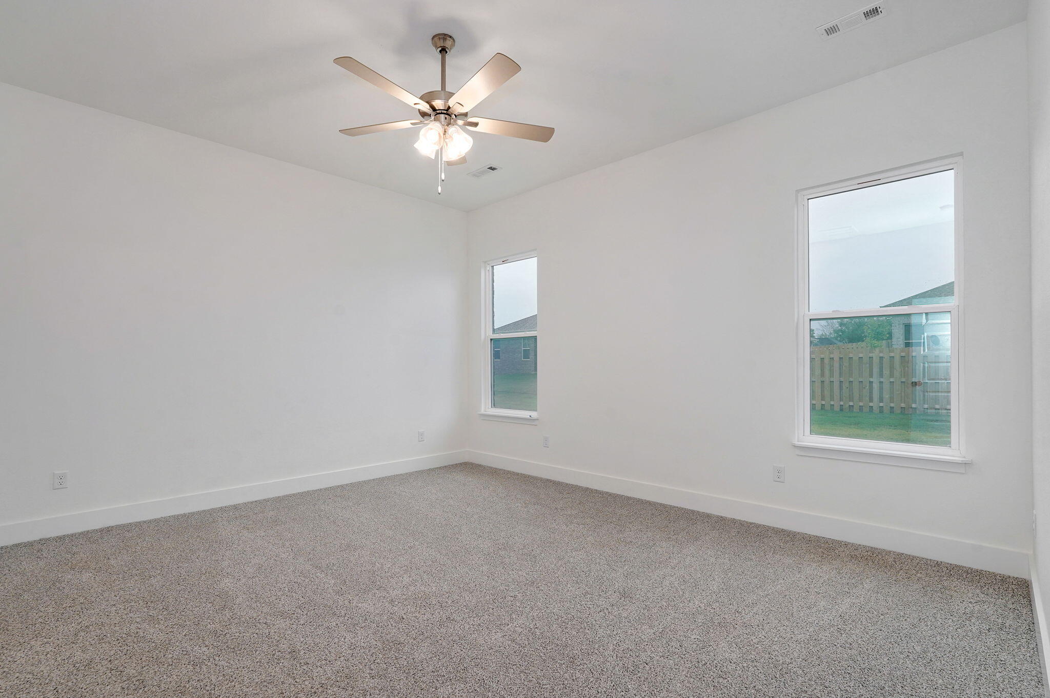 5208 South April Court Property Photo 13