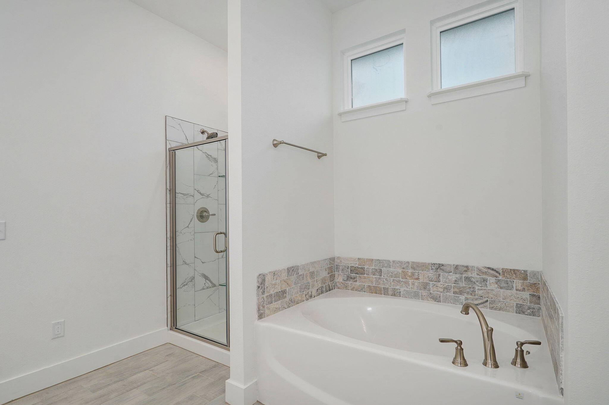 5208 South April Court Property Photo 16