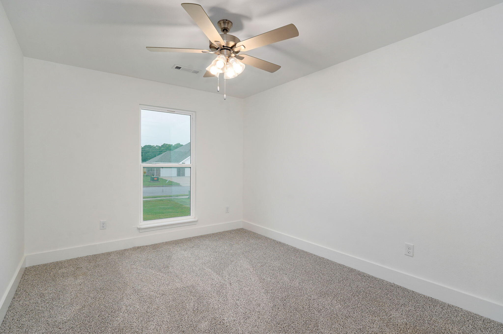 5208 South April Court Property Photo 22