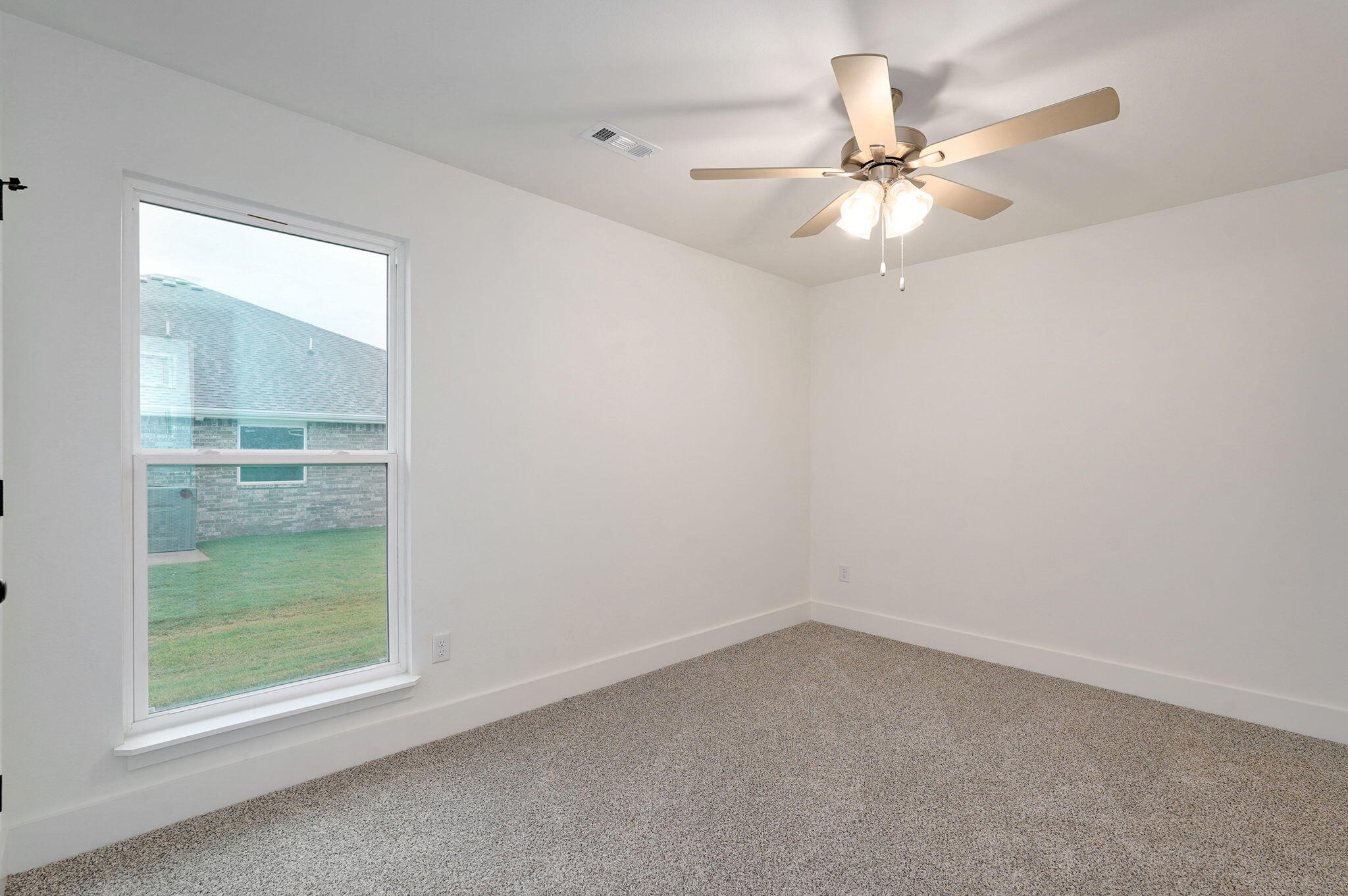 5208 South April Court Property Photo 23