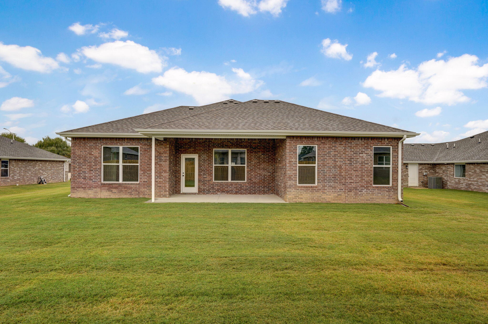 5208 South April Court Property Photo 28