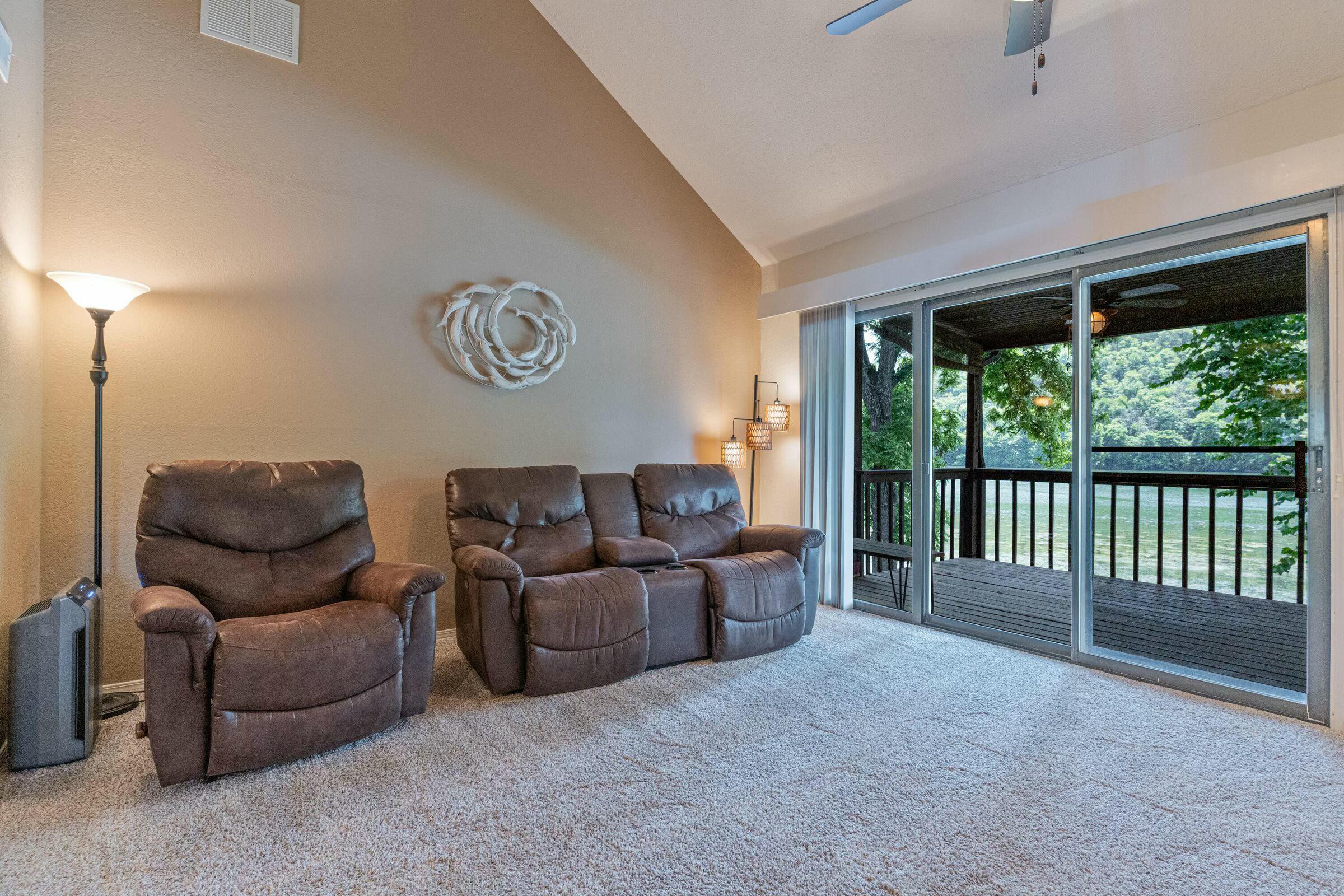 2229 Mountain Grove Road Property Photo 12
