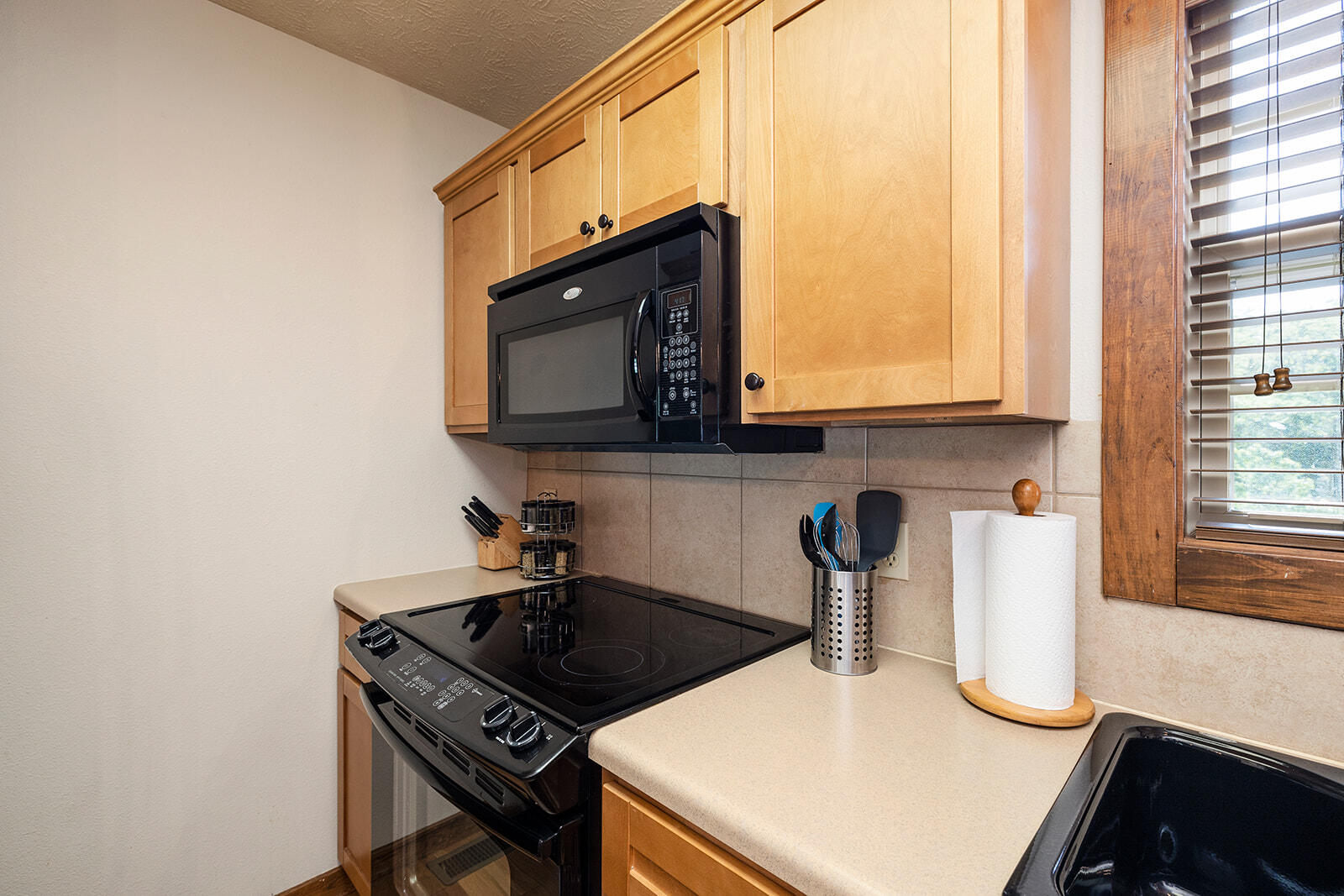 105 Poolside Way Property Photo 33
