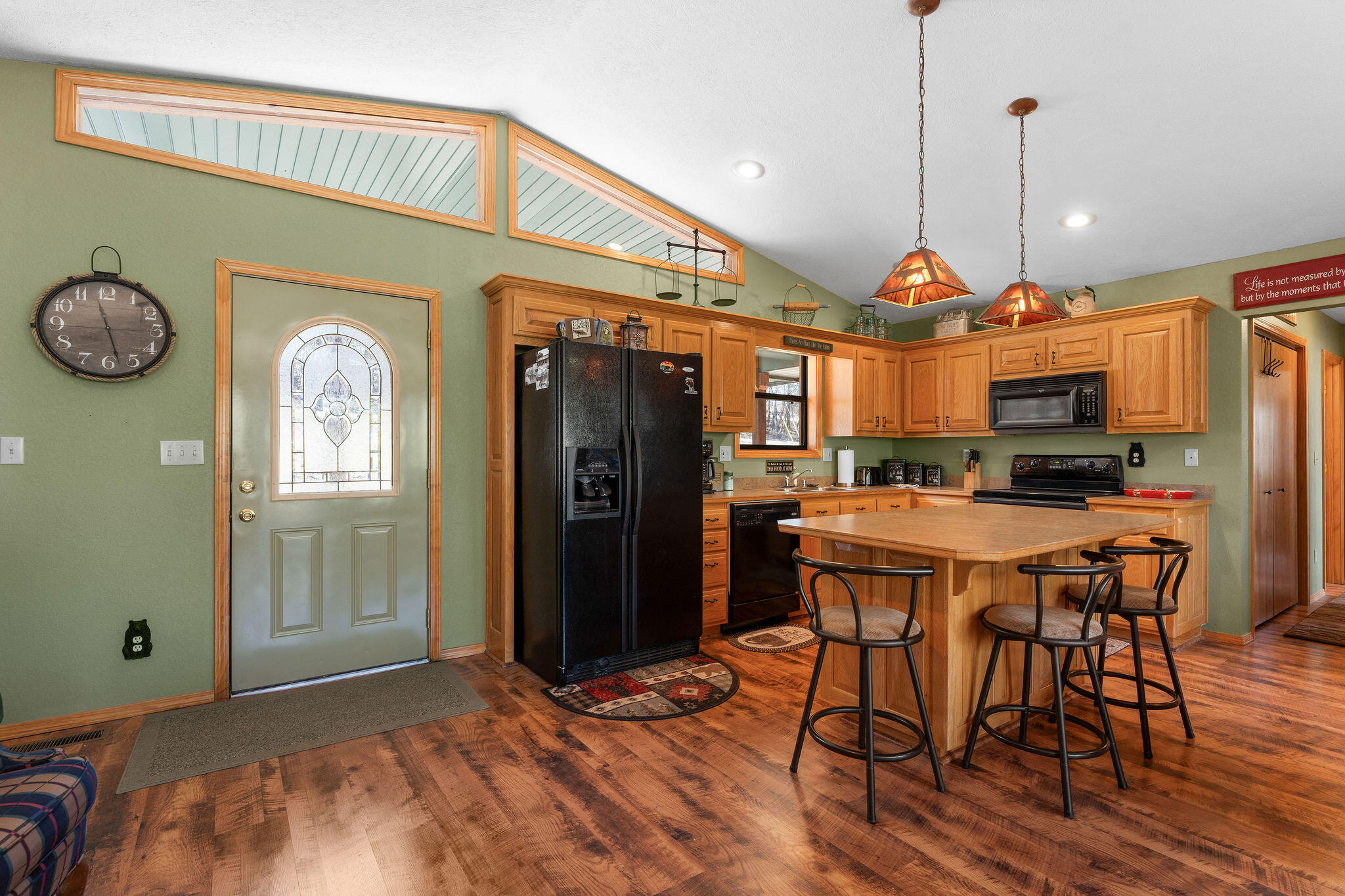 22584 Air Park Drive Property Photo 14