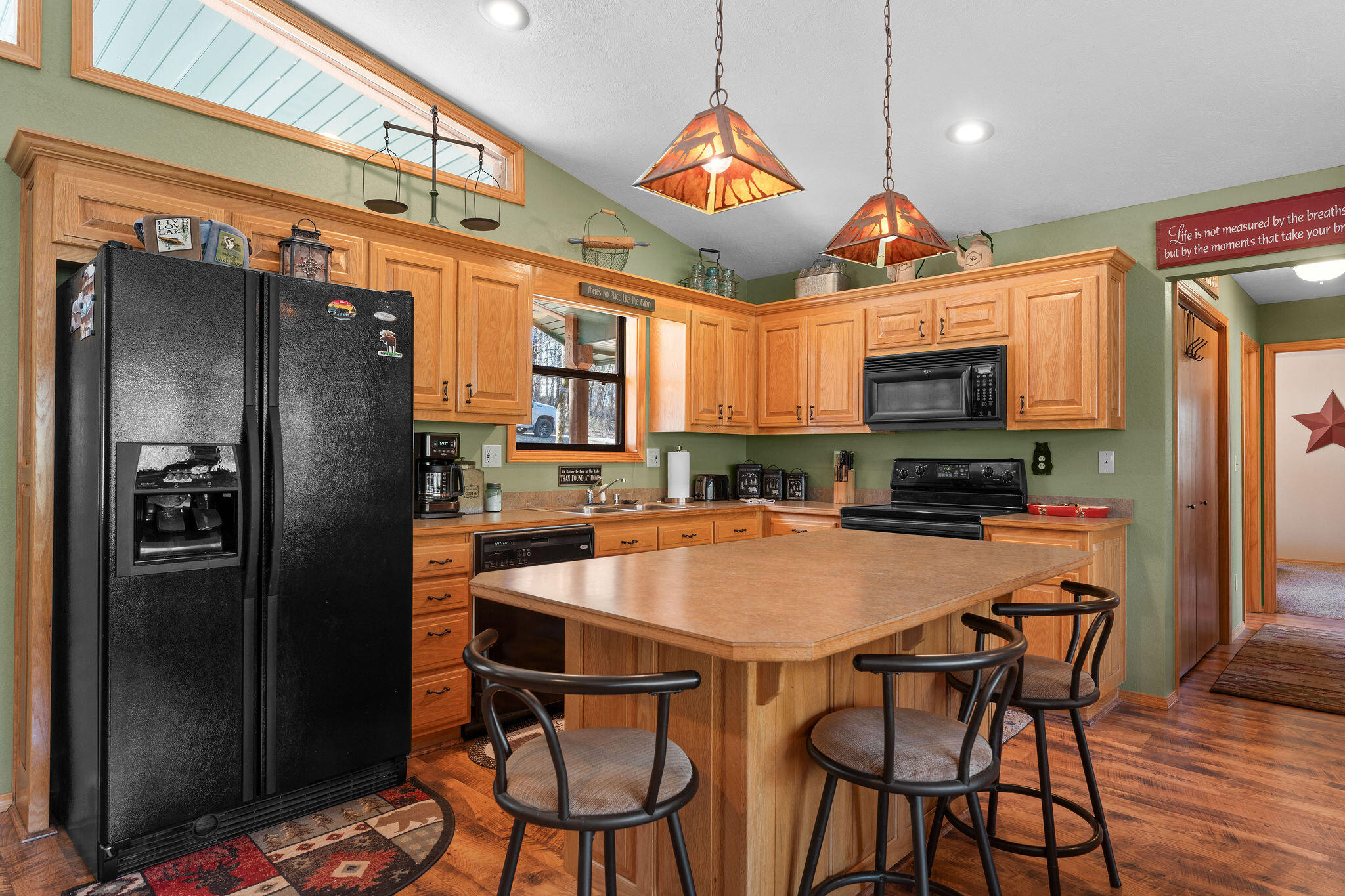 22584 Air Park Drive Property Photo 15