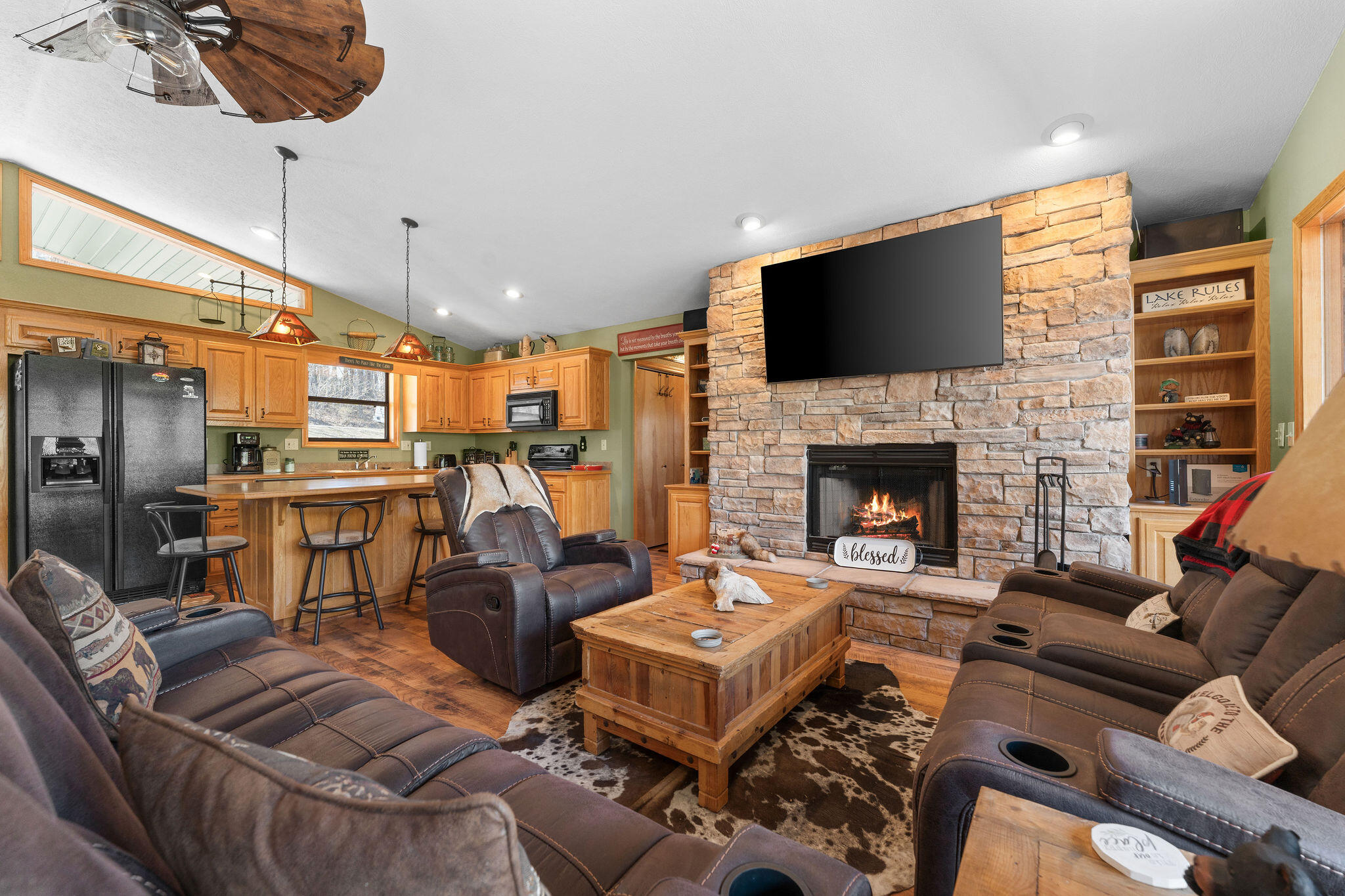 22584 Air Park Drive Property Photo 20